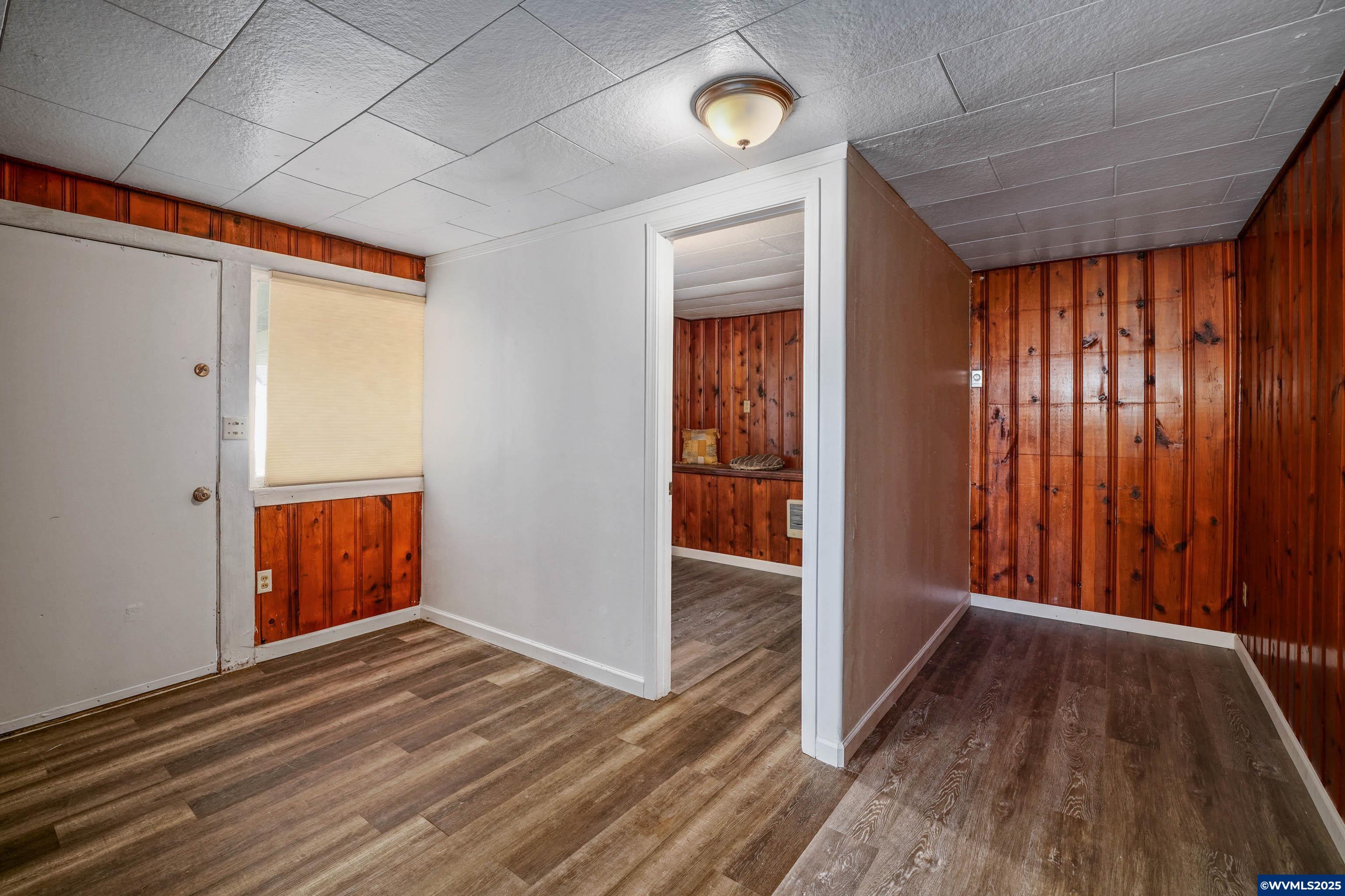 Salem, Oregon, 97301, United States, 5 Bedrooms Bedrooms, ,Residential,For Sale,1965590