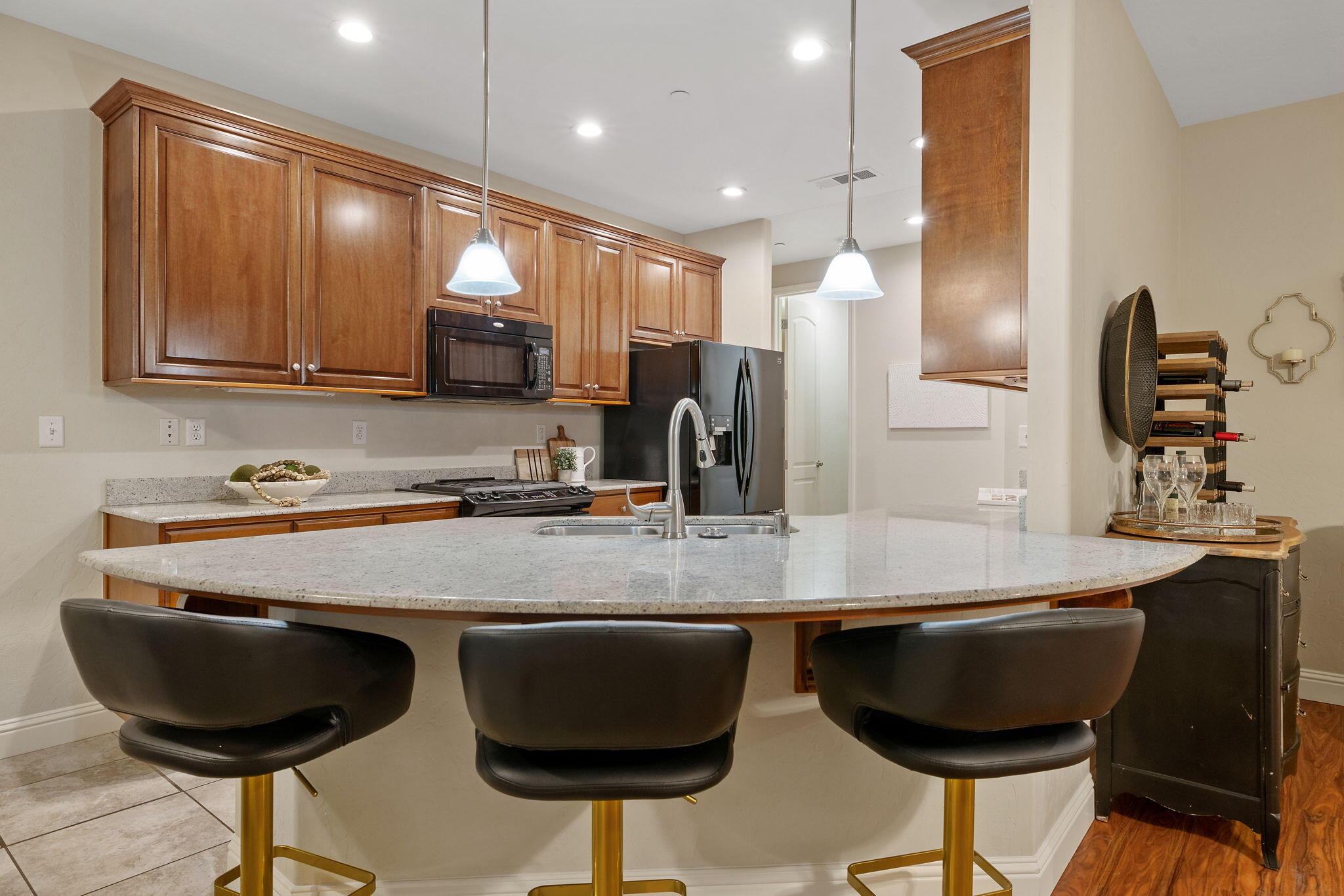 Visalia, California, 93277, United States, 3 Bedrooms Bedrooms, ,2 BathroomsBathrooms,Residential,For Sale,1937034