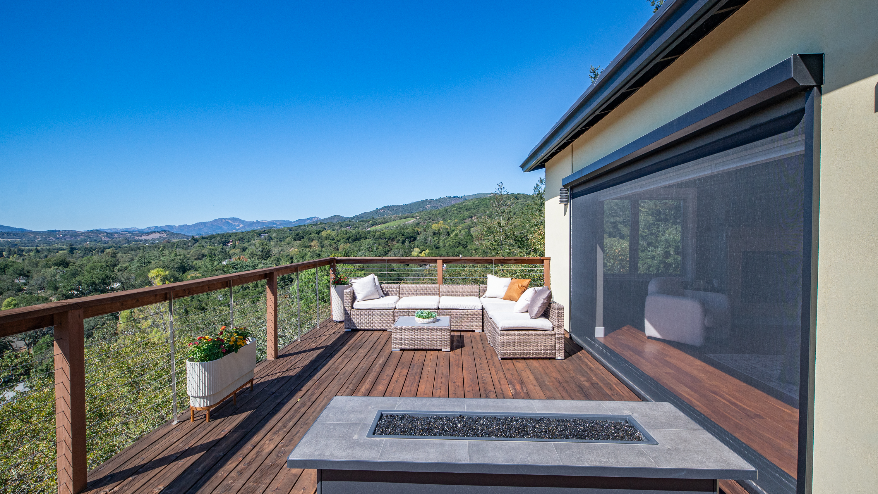  Panoramic Sonoma Views & Income-Producing ADU - 物件實景