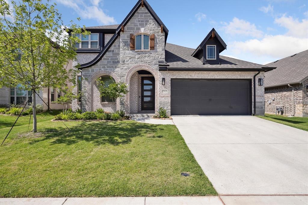Aubrey, Texas, 76227, United States, 4 Bedrooms Bedrooms, ,3 BathroomsBathrooms,Residential,For Sale,1928697