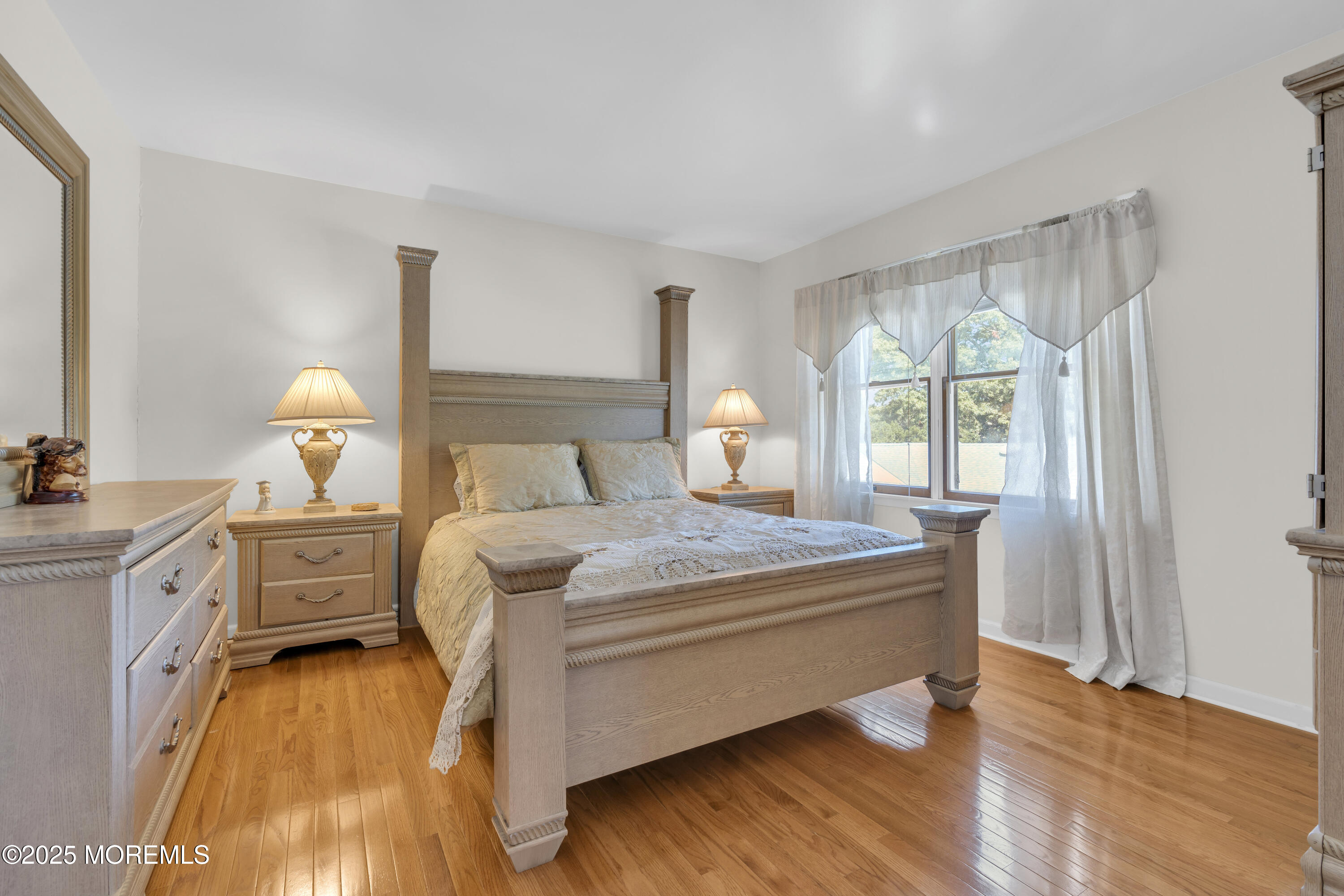 Hazlet, New Jersey, 07734, United States, 4 Bedrooms Bedrooms, ,2 BathroomsBathrooms,Residential,For Sale,1916548