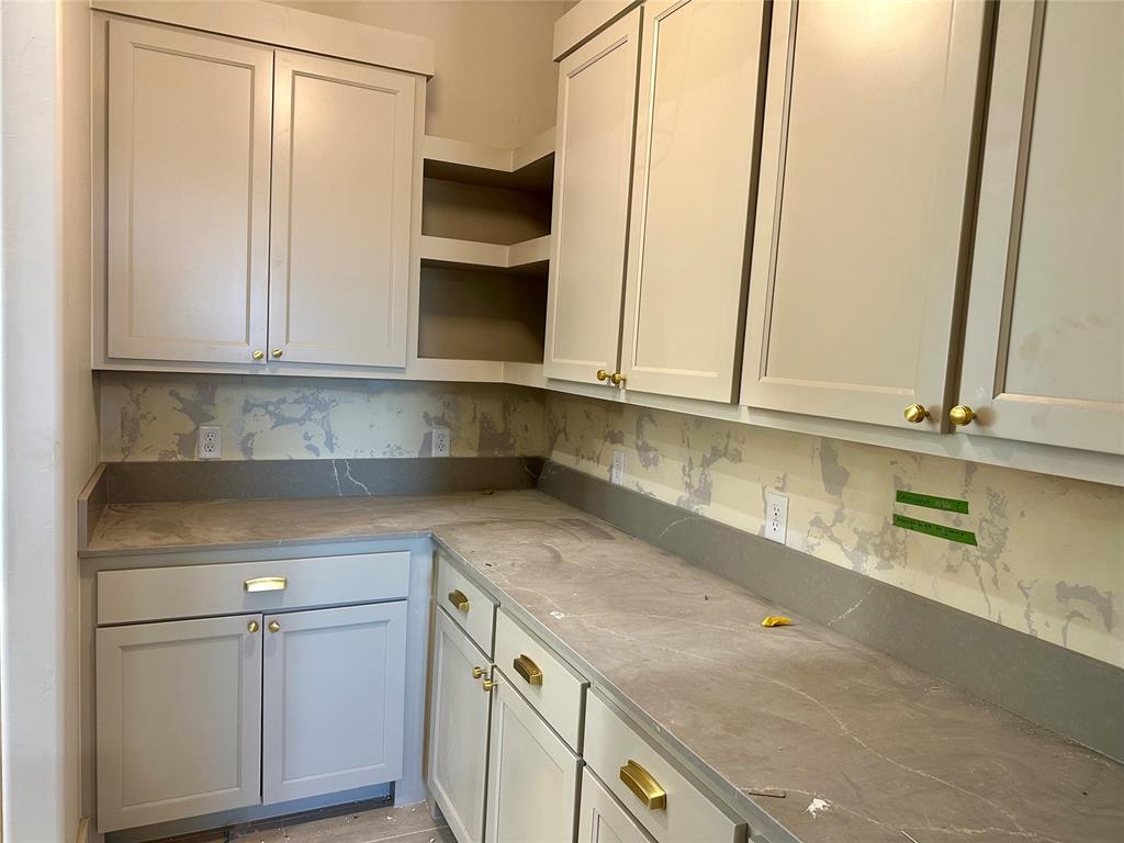 Goldsby, Oklahoma, 73093, United States, 4 Bedrooms Bedrooms, ,5 BathroomsBathrooms,Residential,For Sale,1992397