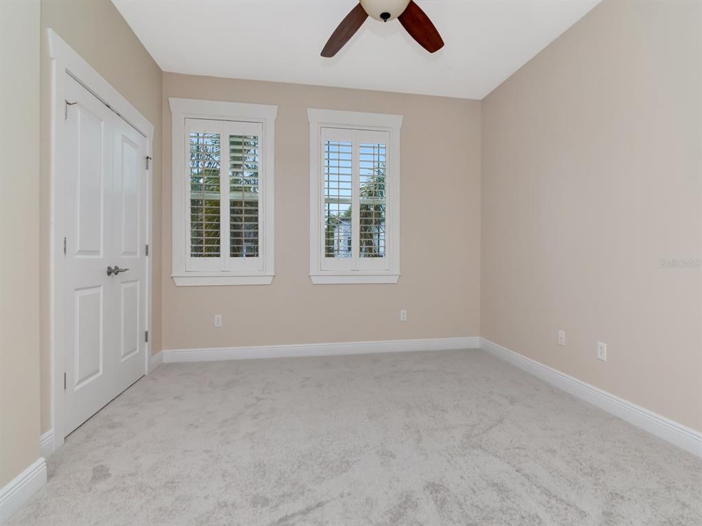 Tampa, Florida, 33629, United States, 5 Bedrooms Bedrooms, ,4 BathroomsBathrooms,Residential,For Sale,1941036
