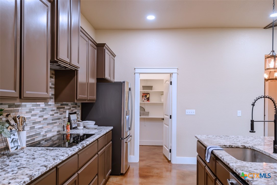 Gatesville, Texas, 76528, United States, 3 Bedrooms Bedrooms, ,3 BathroomsBathrooms,Residential,For Sale,1989706