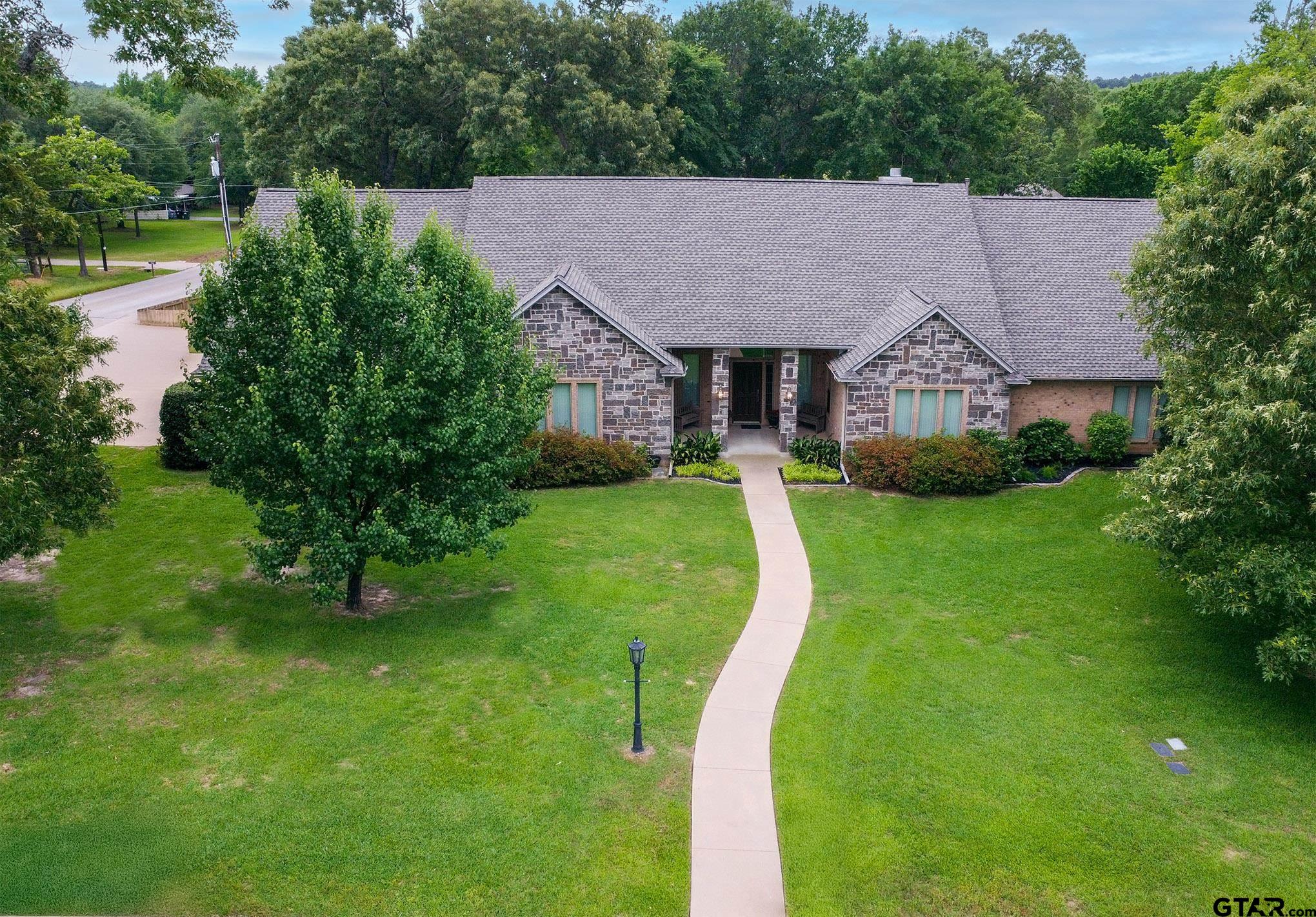 Flint, Texas, 75762, United States, 4 Bedrooms Bedrooms, ,4 BathroomsBathrooms,Residential,For Sale,1817610