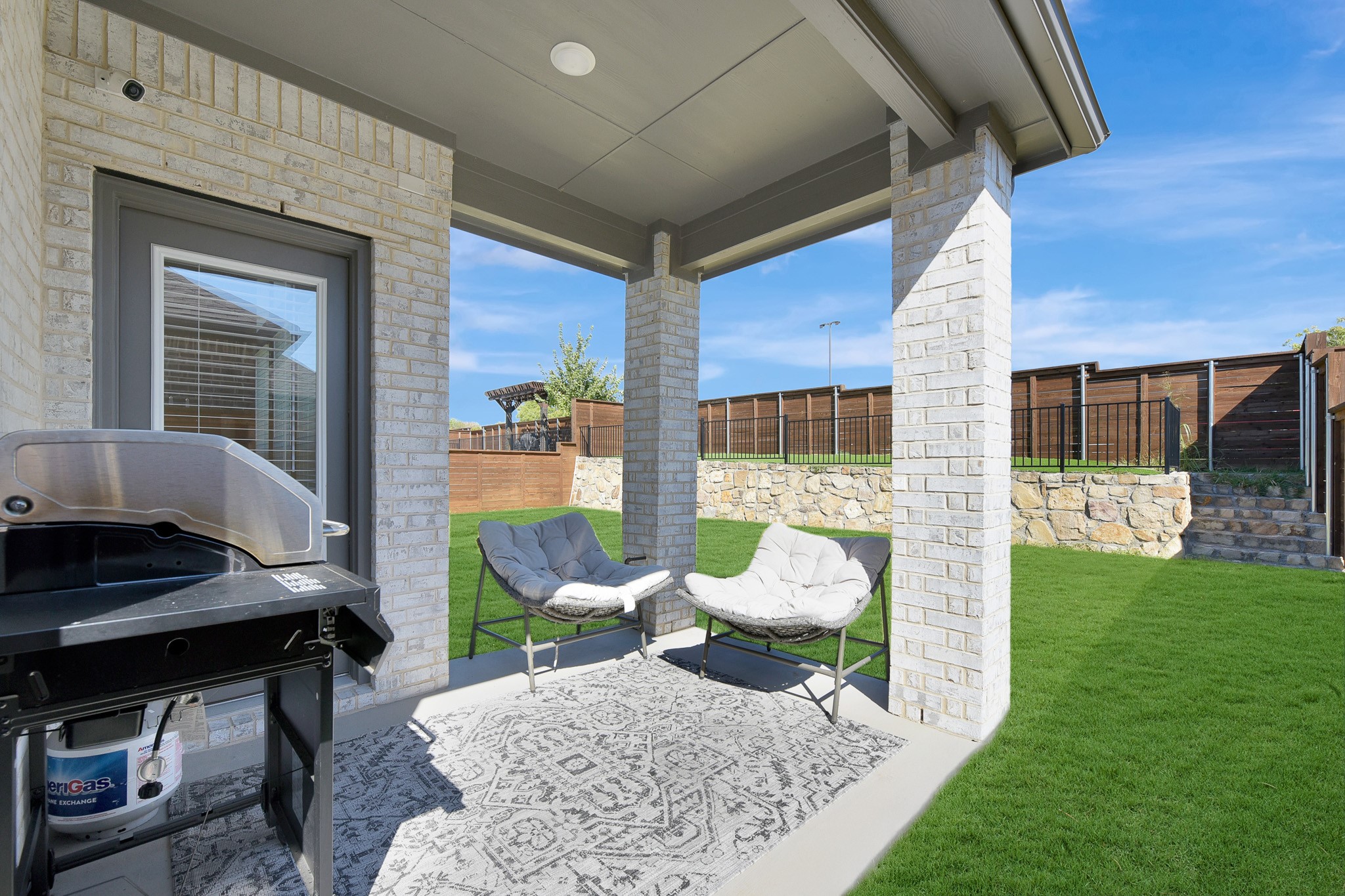 Mesquite, Texas, 75181, United States, 4 Bedrooms Bedrooms, ,3 BathroomsBathrooms,Residential,For Sale,1962301