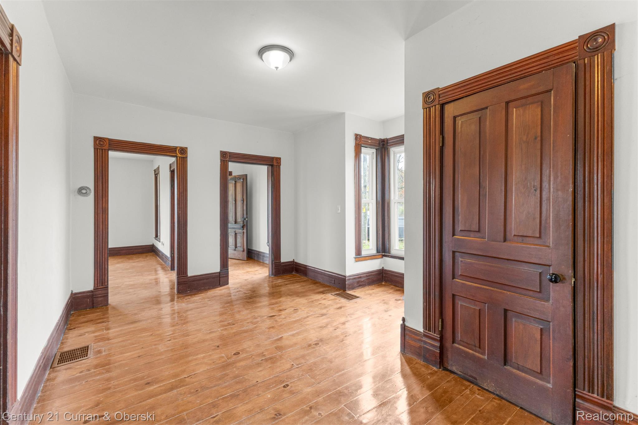 Westland, Michigan, 48185, United States, 3 Bedrooms Bedrooms, ,2 BathroomsBathrooms,Residential,For Sale,1985748