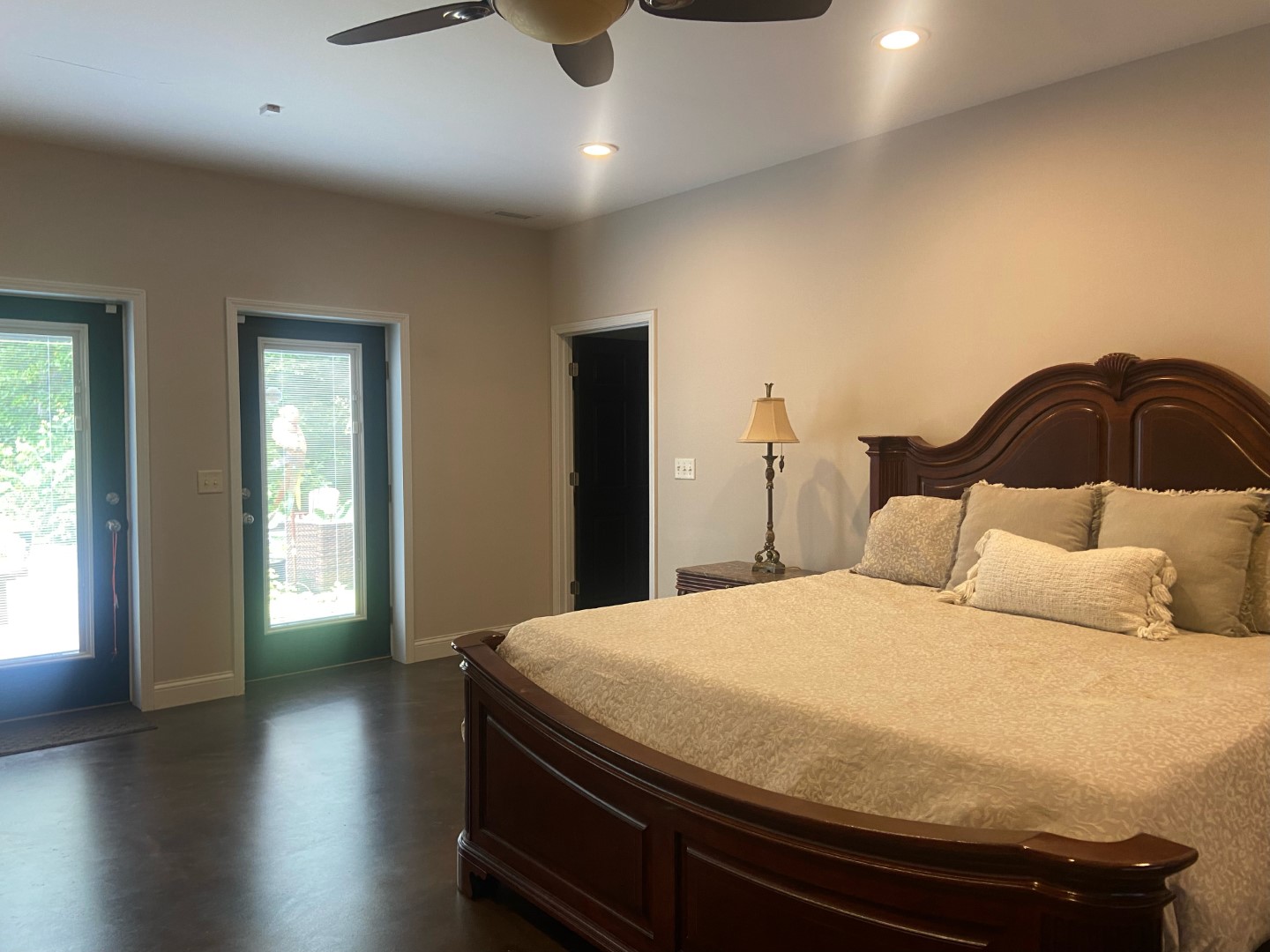 Cobden, Illinois, 62920, United States, 2 Bedrooms Bedrooms, ,2 BathroomsBathrooms,Residential,For Sale,2009270