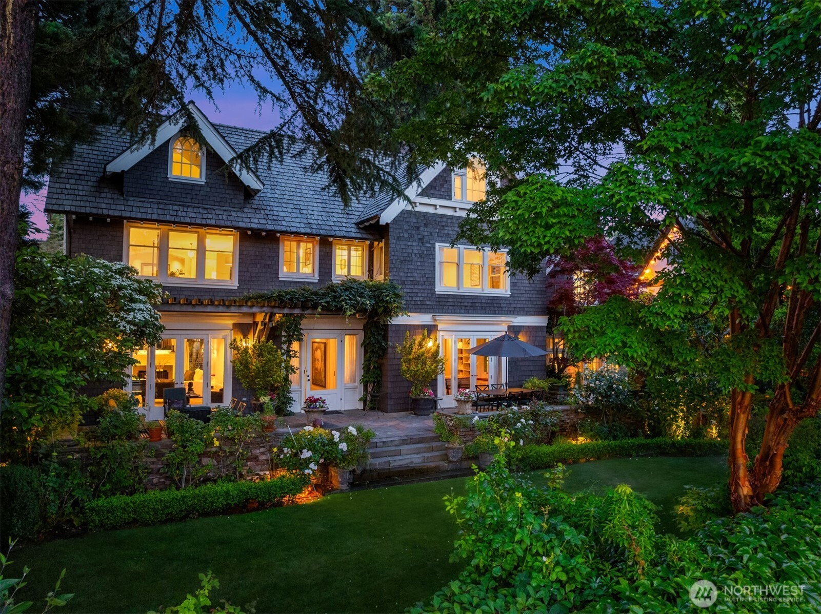 Seattle, Washington, 98102, United States, 5 Bedrooms Bedrooms, ,6 BathroomsBathrooms,Residential,For Sale,1891180