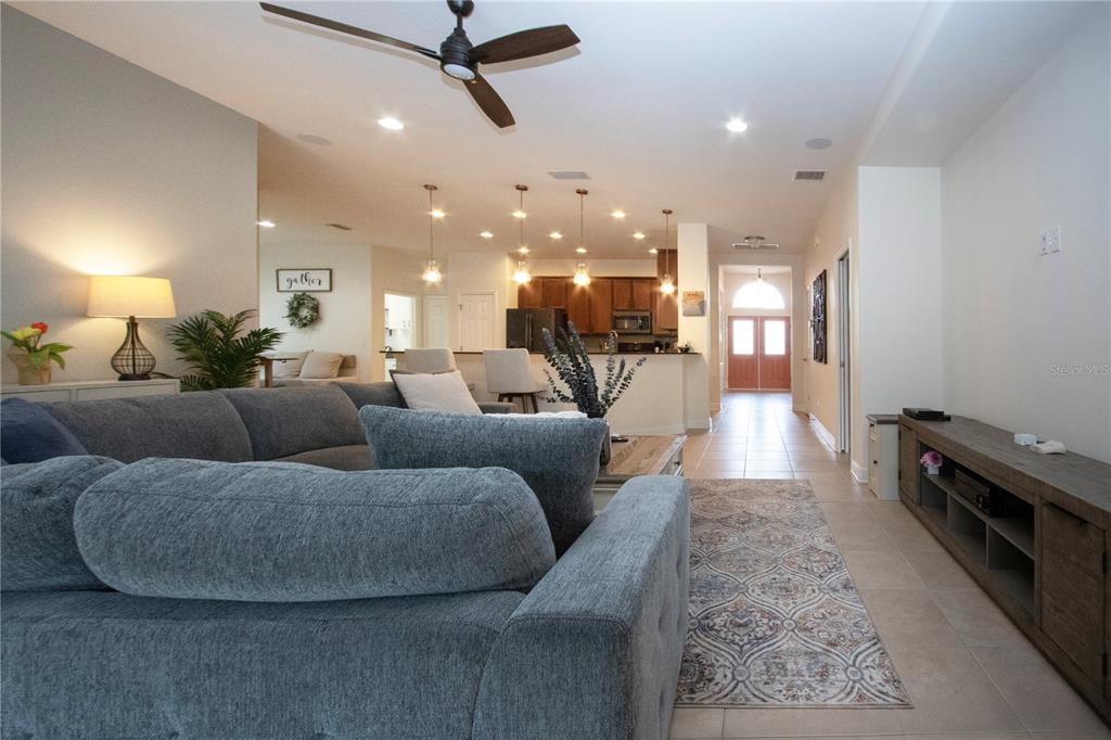 Bradenton, Florida, 34212, United States, 4 Bedrooms Bedrooms, ,3 BathroomsBathrooms,Residential,For Sale,1829585