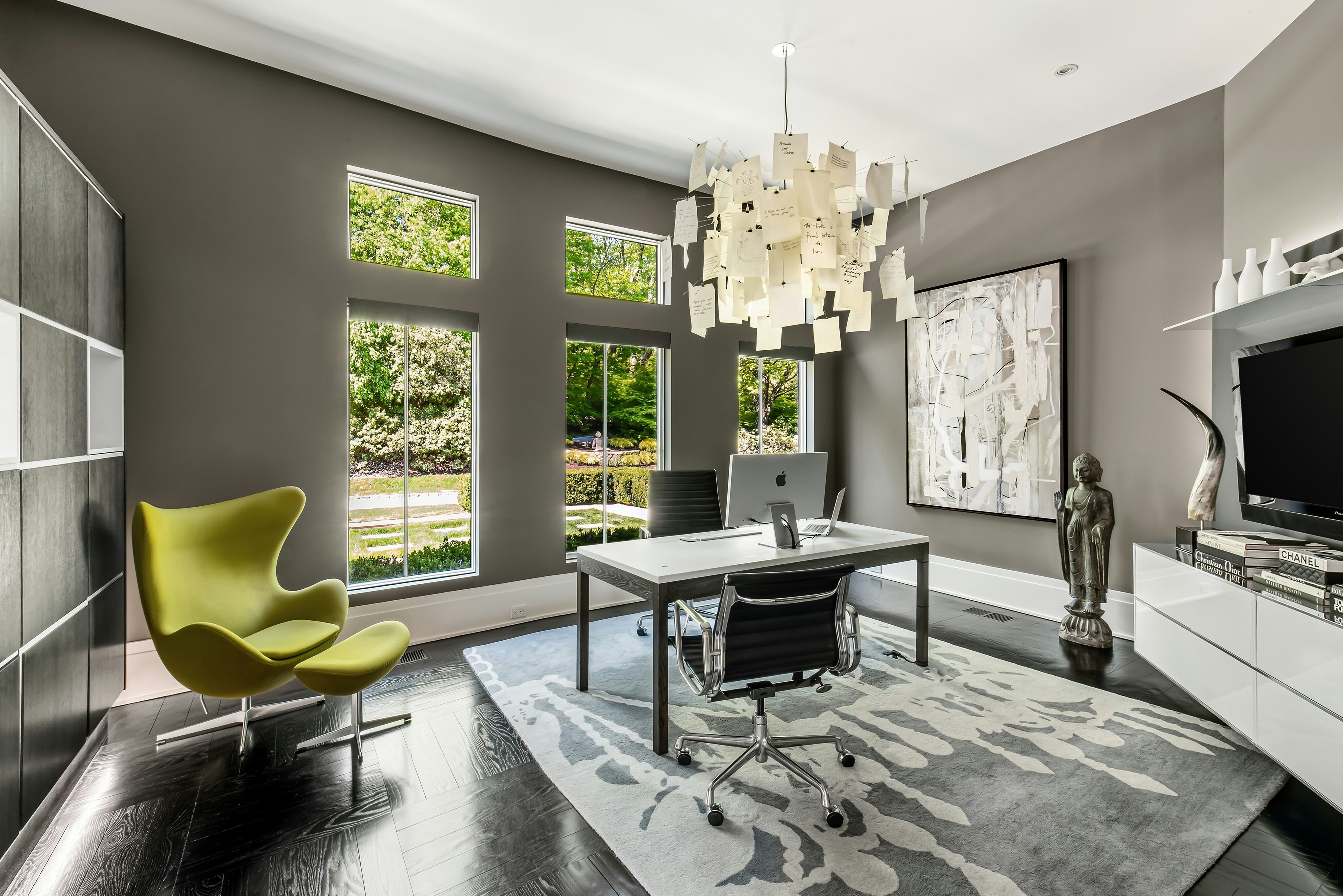  Distinguished By Architectural Clarity, Complete Privacy, And A Deeply Personal - 物件實景