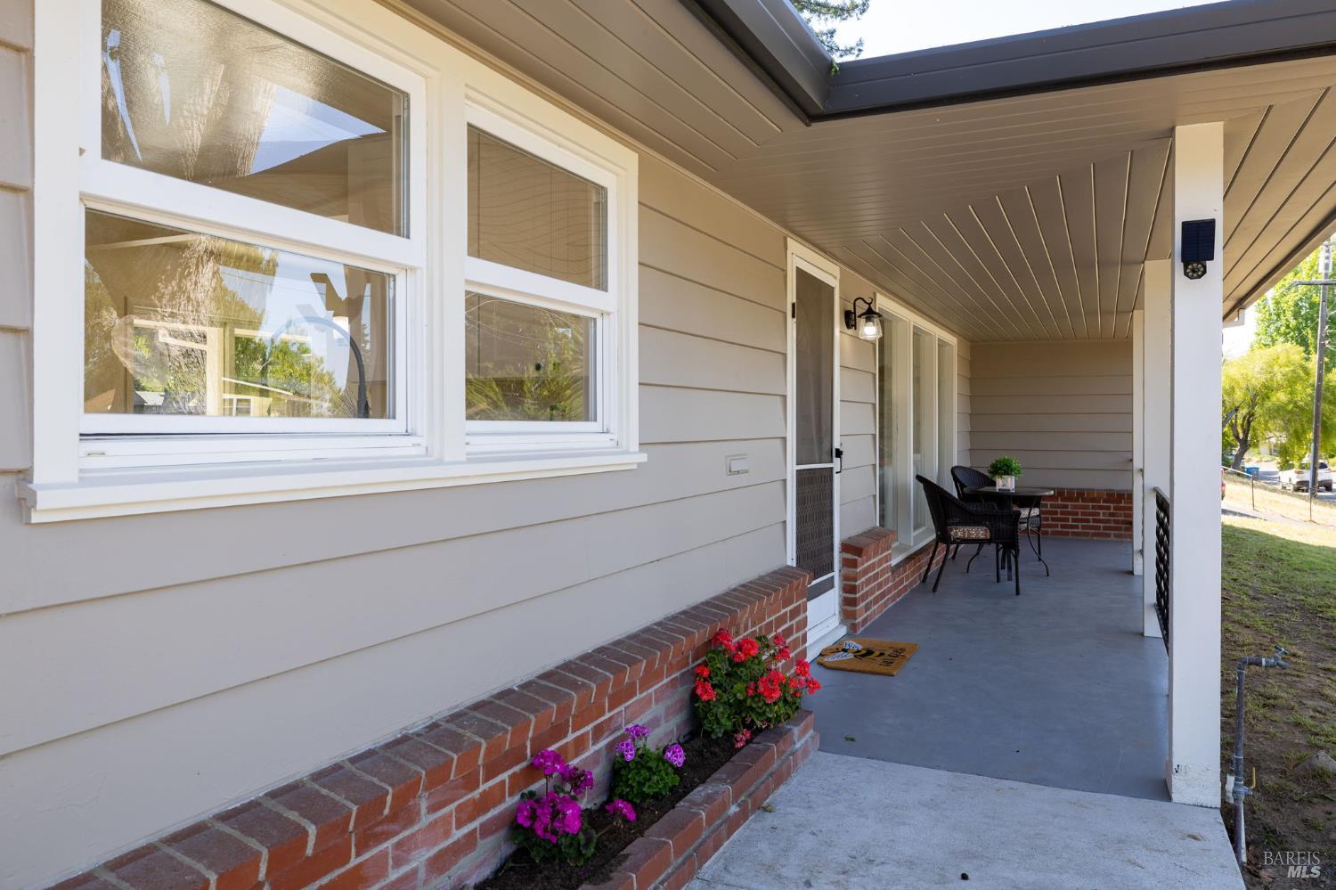 Sebastopol, California, 95472, United States, 2 Bedrooms Bedrooms, ,1 BathroomBathrooms,Residential,For Sale,2048872