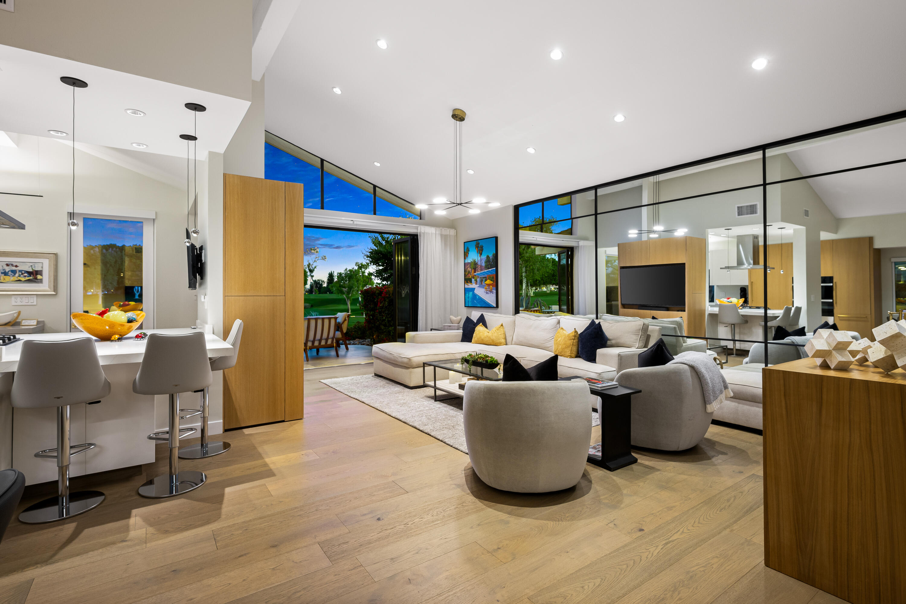 Palm Desert, California, 92211, United States, 2 Bedrooms Bedrooms, ,2 BathroomsBathrooms,Residential,For Sale,2003447