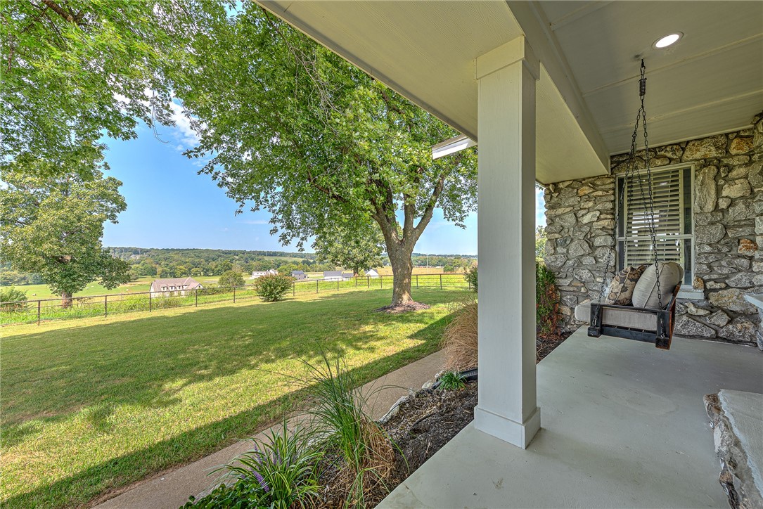 Bentonville, Arkansas, 72713, United States, 4 Bedrooms Bedrooms, ,2 BathroomsBathrooms,Residential,For Sale,1947992