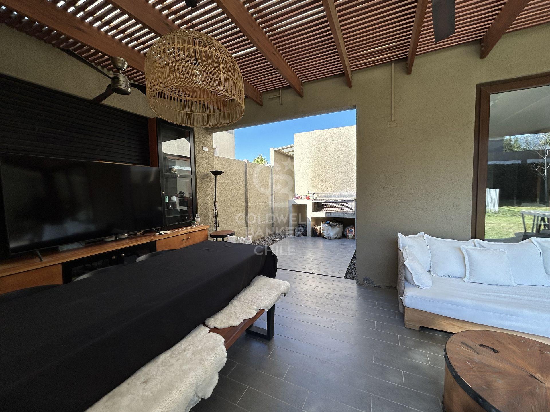 Colina, Chile, 4 Bedrooms Bedrooms, ,4 BathroomsBathrooms,Residential,For Sale,1897040