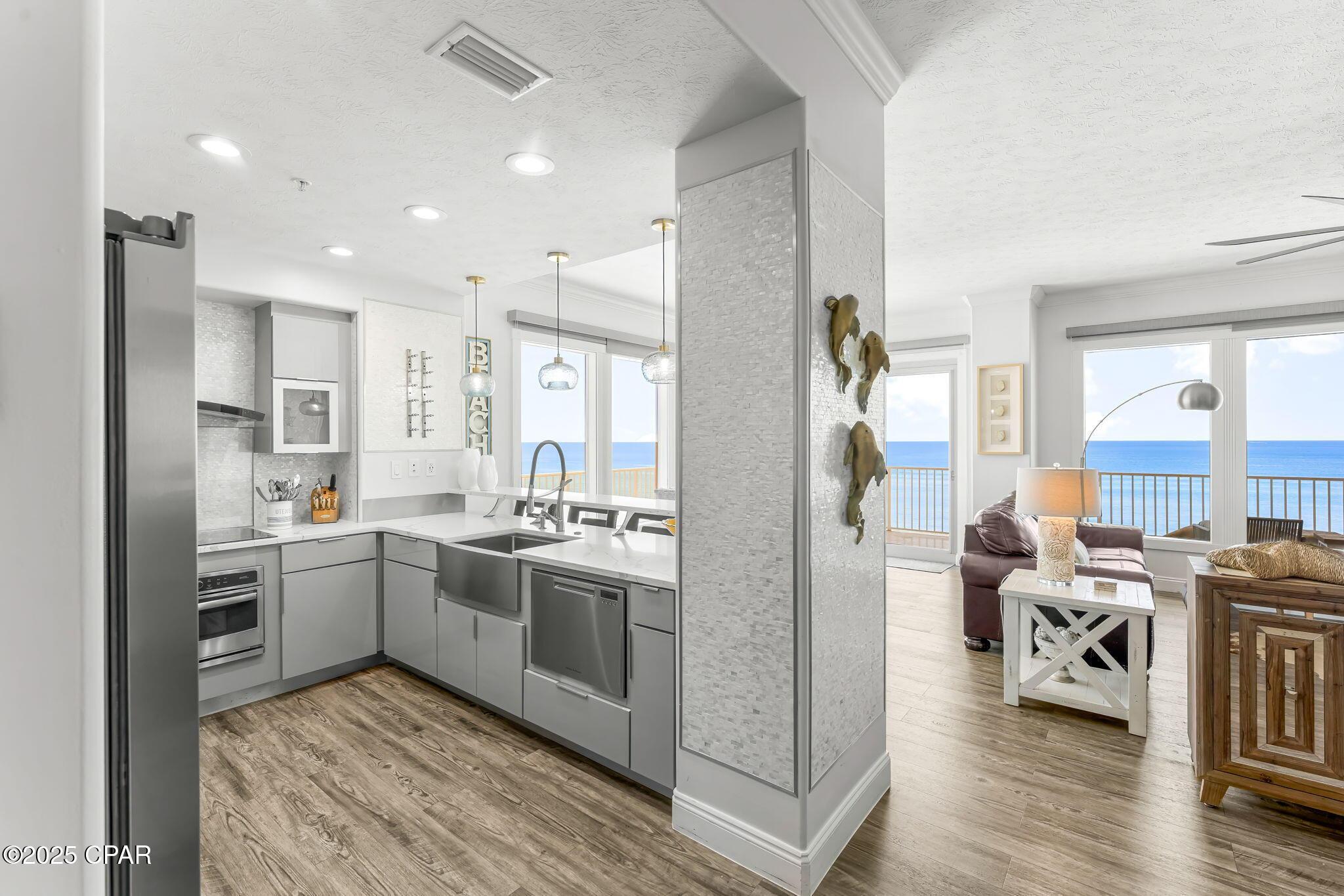 Panama City, Florida, 32408, United States, 3 Bedrooms Bedrooms, ,2 BathroomsBathrooms,Residential,For Sale,2001497