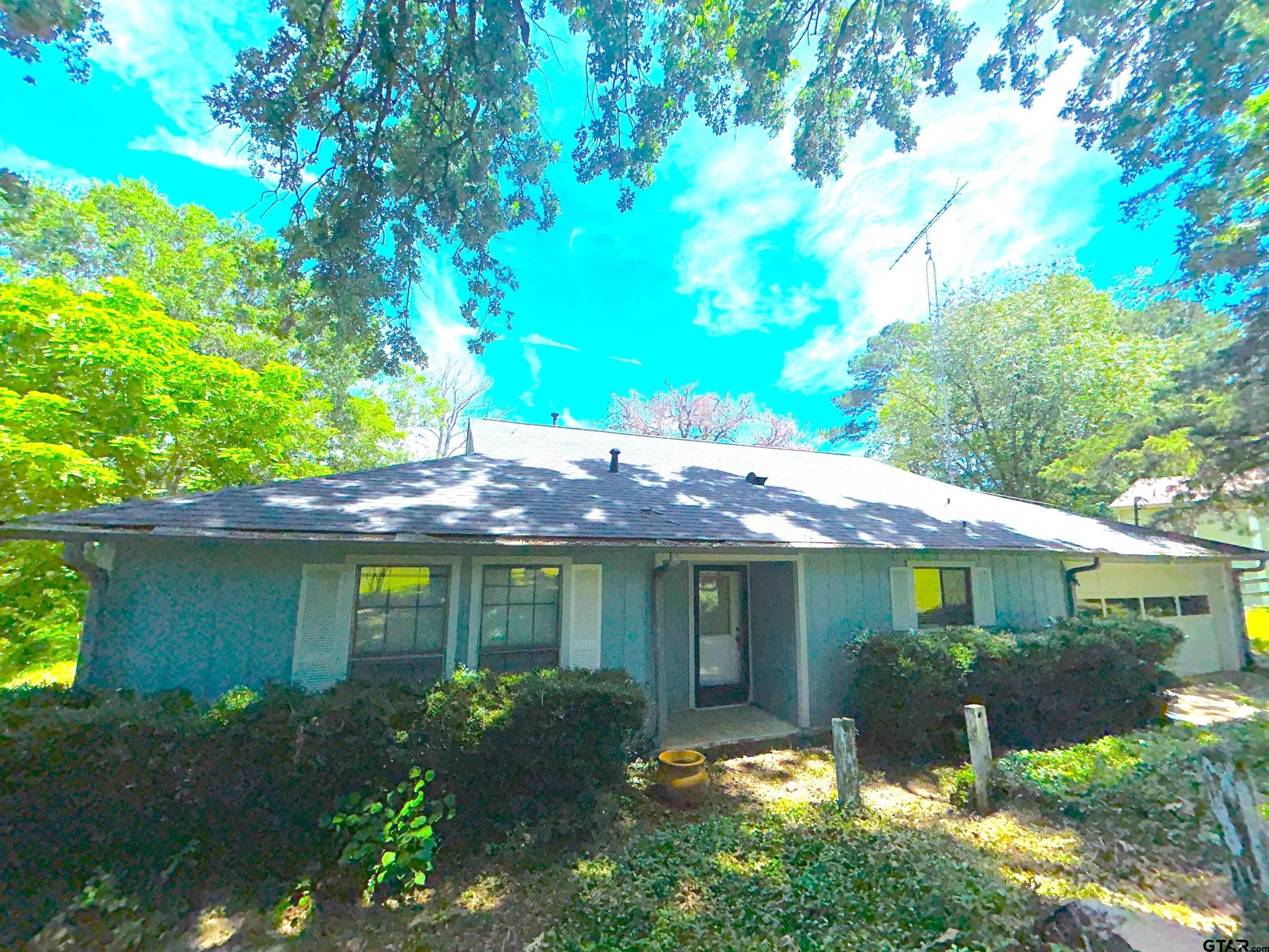 Frankston, Texas, 75763, United States, 3 Bedrooms Bedrooms, ,2 BathroomsBathrooms,Residential,For Sale,1924553
