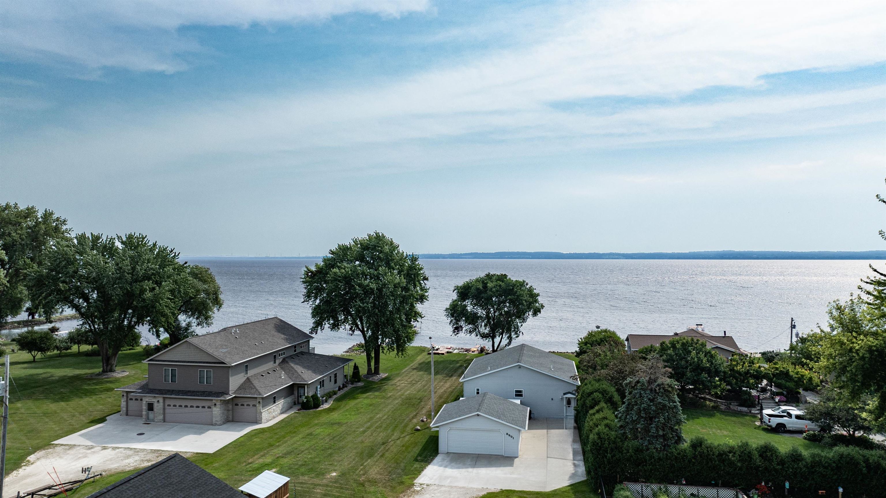 Van Dyne, Wisconsin, 54979, United States, 4 Bedrooms Bedrooms, ,3 BathroomsBathrooms,Residential,For Sale,1979444