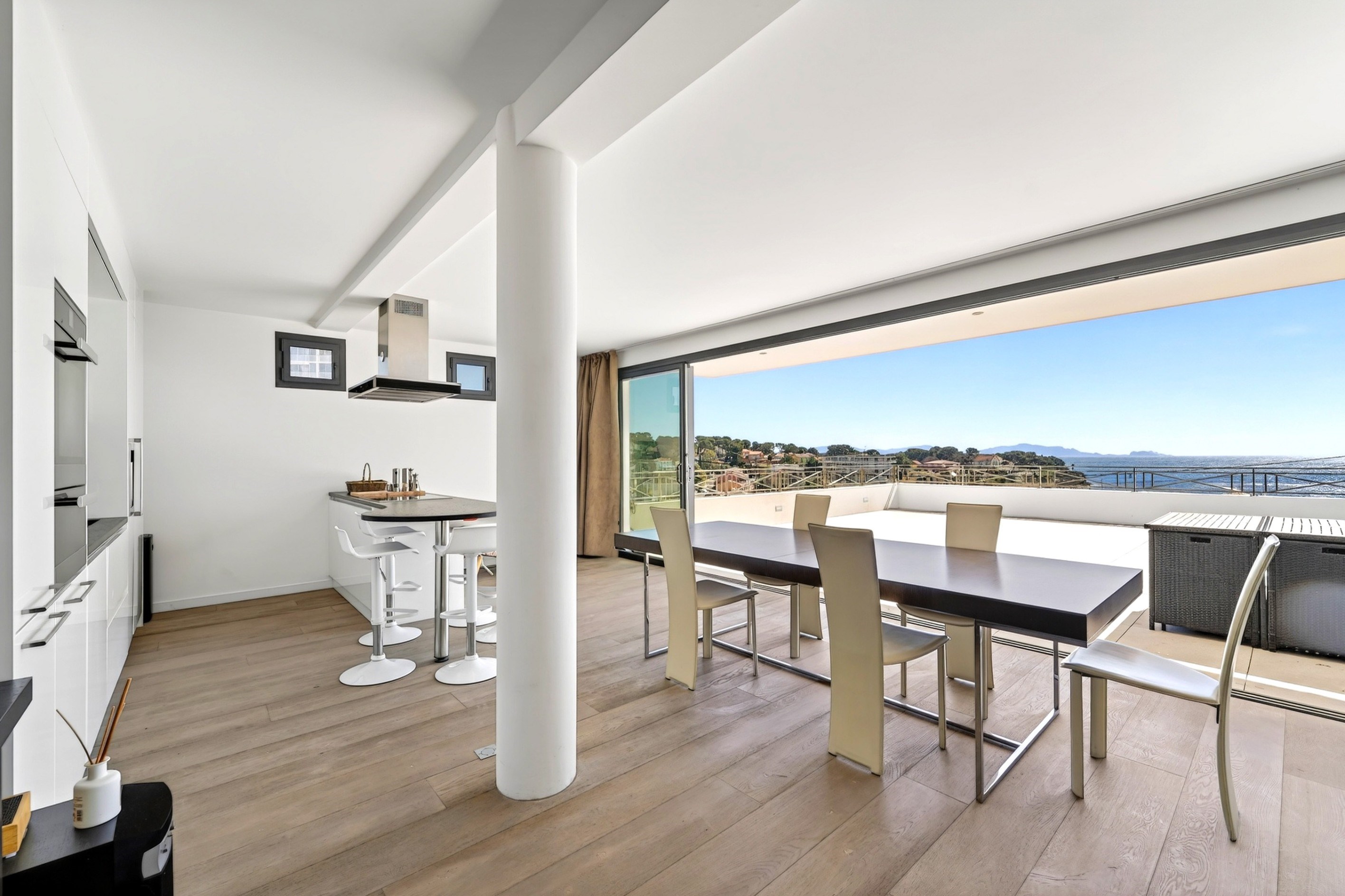  Carry-le-Rouet – Sea-View Apartment with Terrace - 物件實景