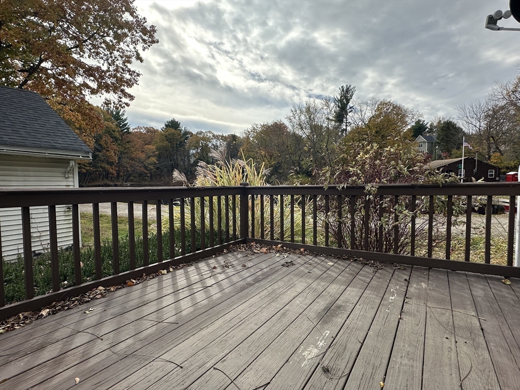 Needham, Massachusetts, 02492, United States, 3 Bedrooms Bedrooms, ,2 BathroomsBathrooms,Residential,For Sale,1988292