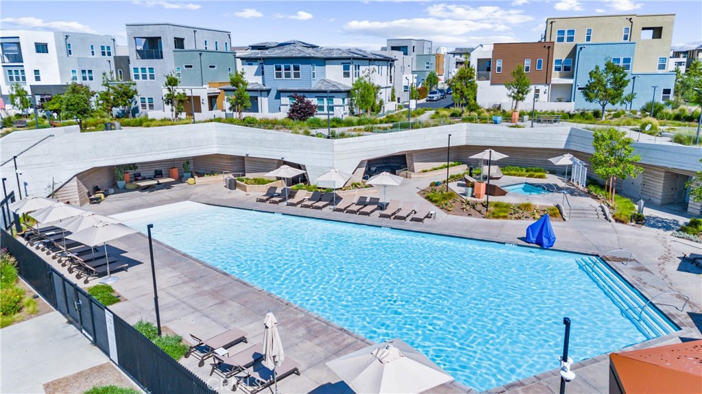 Irvine, California, 92618, United States, 2 Bedrooms Bedrooms, ,2 BathroomsBathrooms,Residential,For Sale,1988212