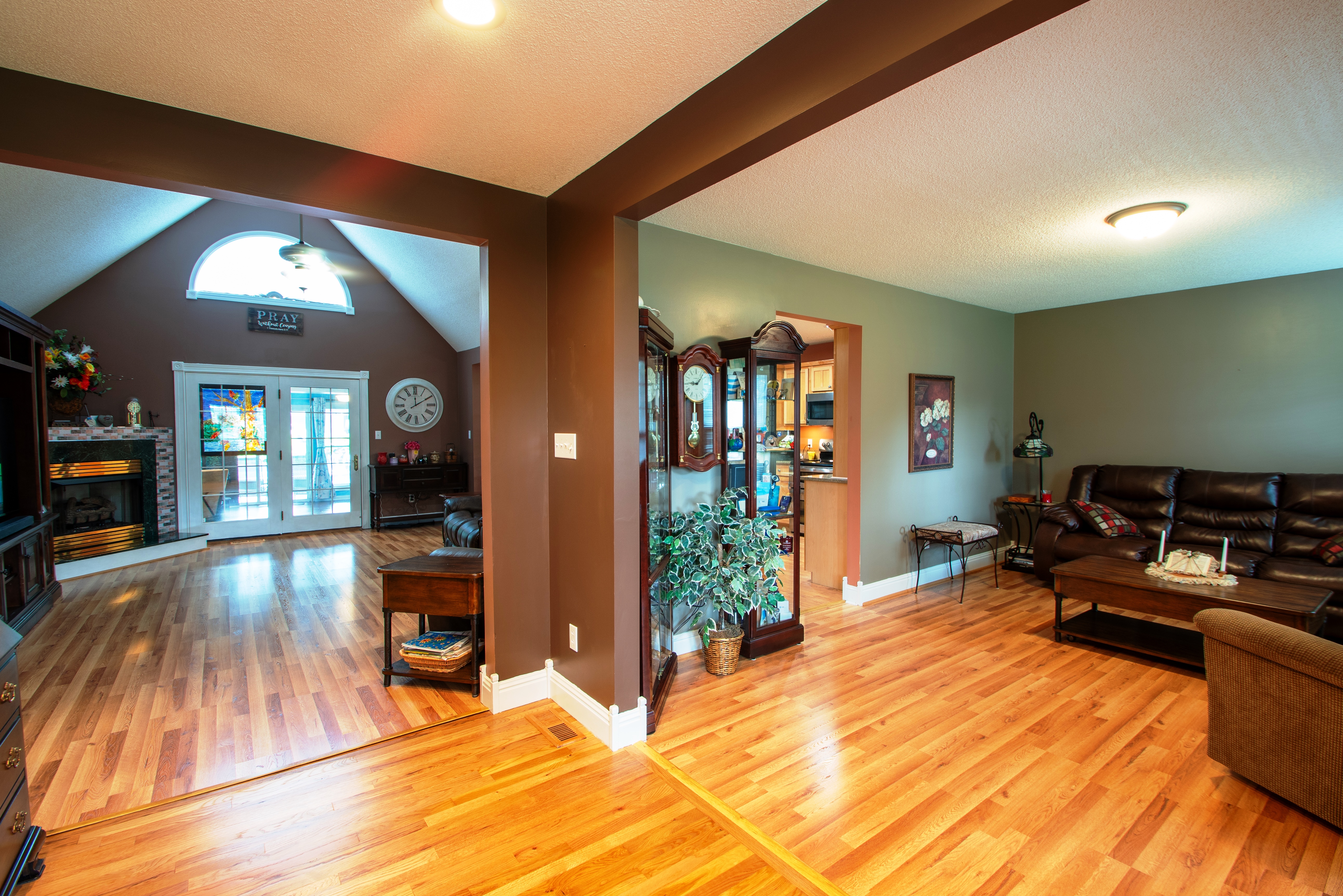 Paducah, Kentucky, 42003, United States, 4 Bedrooms Bedrooms, ,2 BathroomsBathrooms,Residential,For Sale,1974262