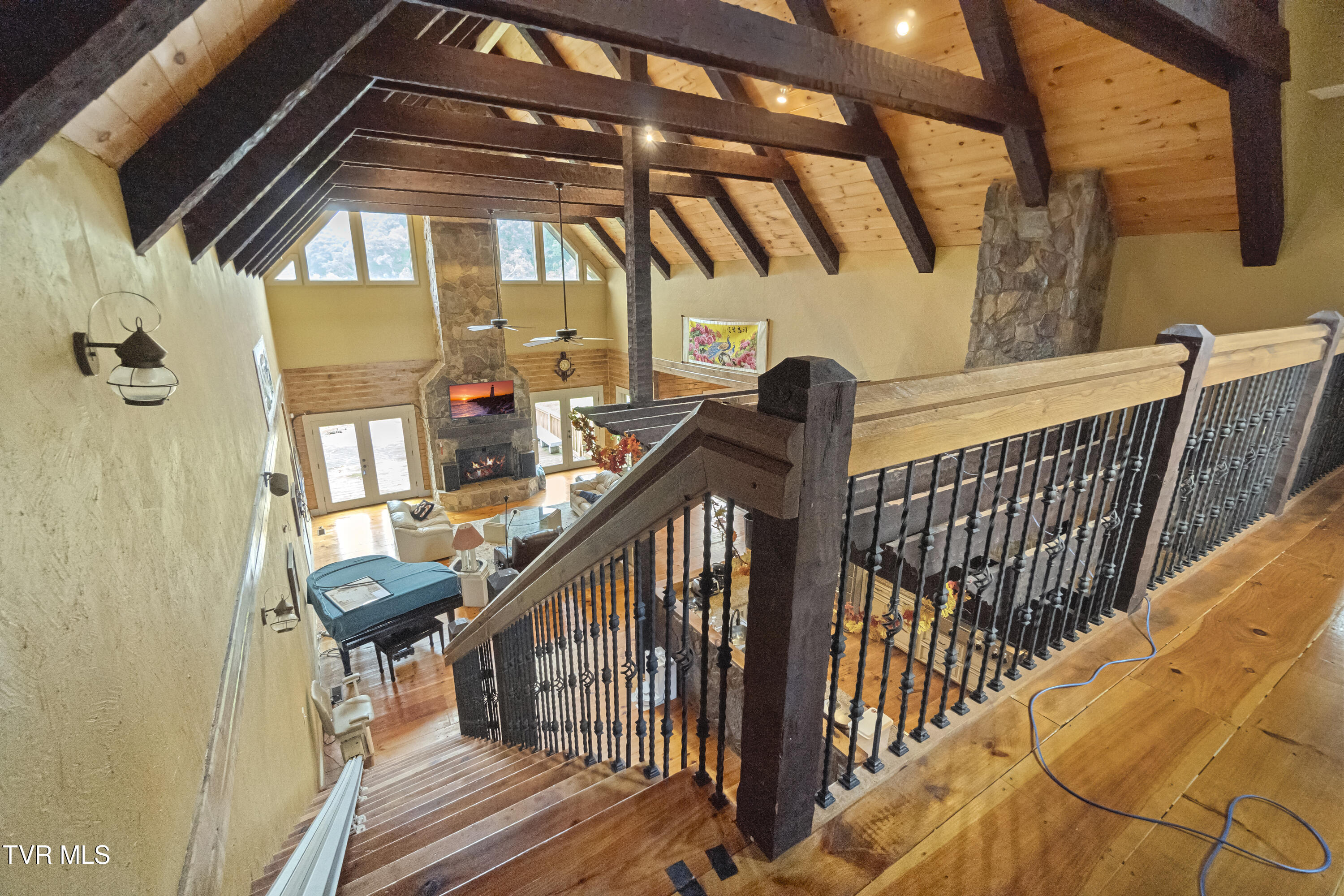 Greeneville, Tennessee, 37745, United States, 5 Bedrooms Bedrooms, ,4 BathroomsBathrooms,Residential,For Sale,1981962