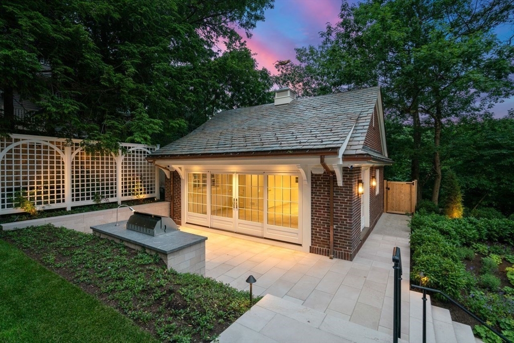9 The Ledges, Newton, Massachusetts, 02459, United States, 6 Bedrooms Bedrooms, ,10 BathroomsBathrooms,Residential,For Sale,9 The Ledges,1627756
