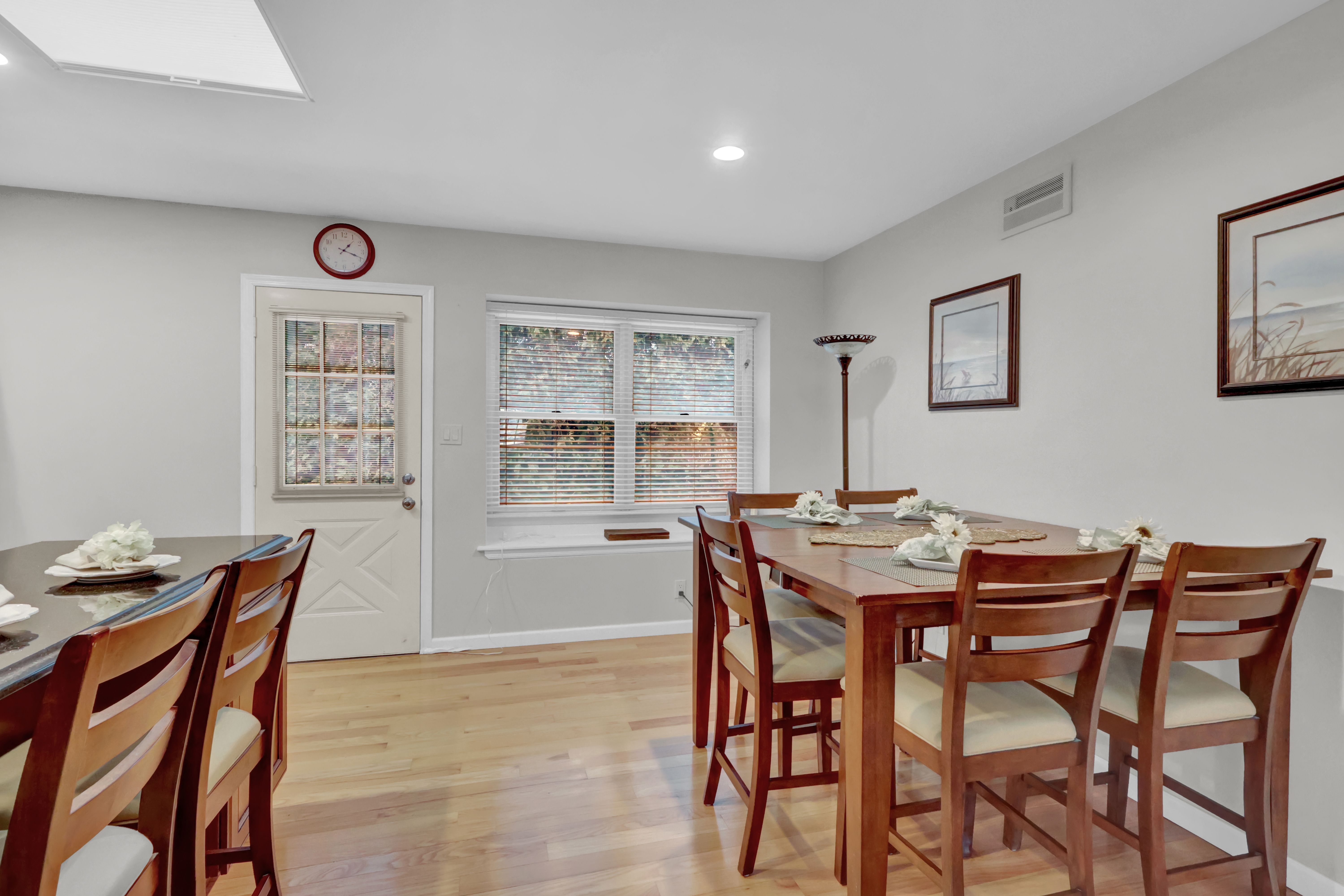  11 Primrose Lane, North Babylon, NY, 11703 - 物件實景