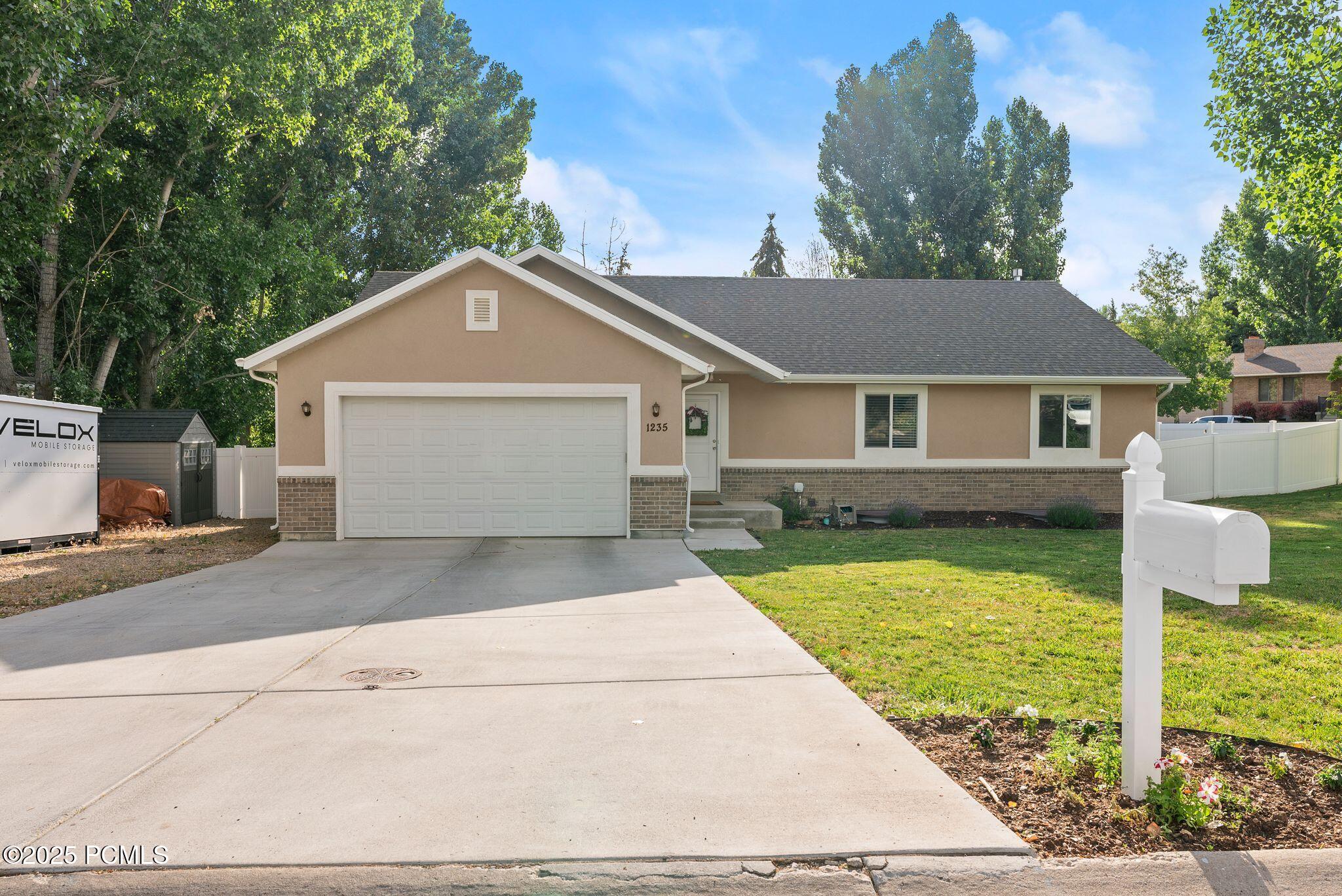 Heber City, Utah, 84032, United States, 6 Bedrooms Bedrooms, ,2 BathroomsBathrooms,Residential,For Sale,1883022