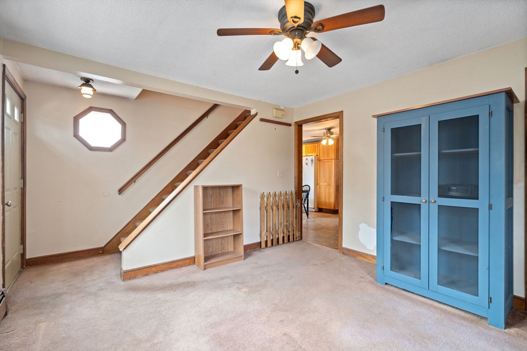 Maynard, Massachusetts, 01754, United States, 3 Bedrooms Bedrooms, ,2 BathroomsBathrooms,Residential,For Sale,1994819