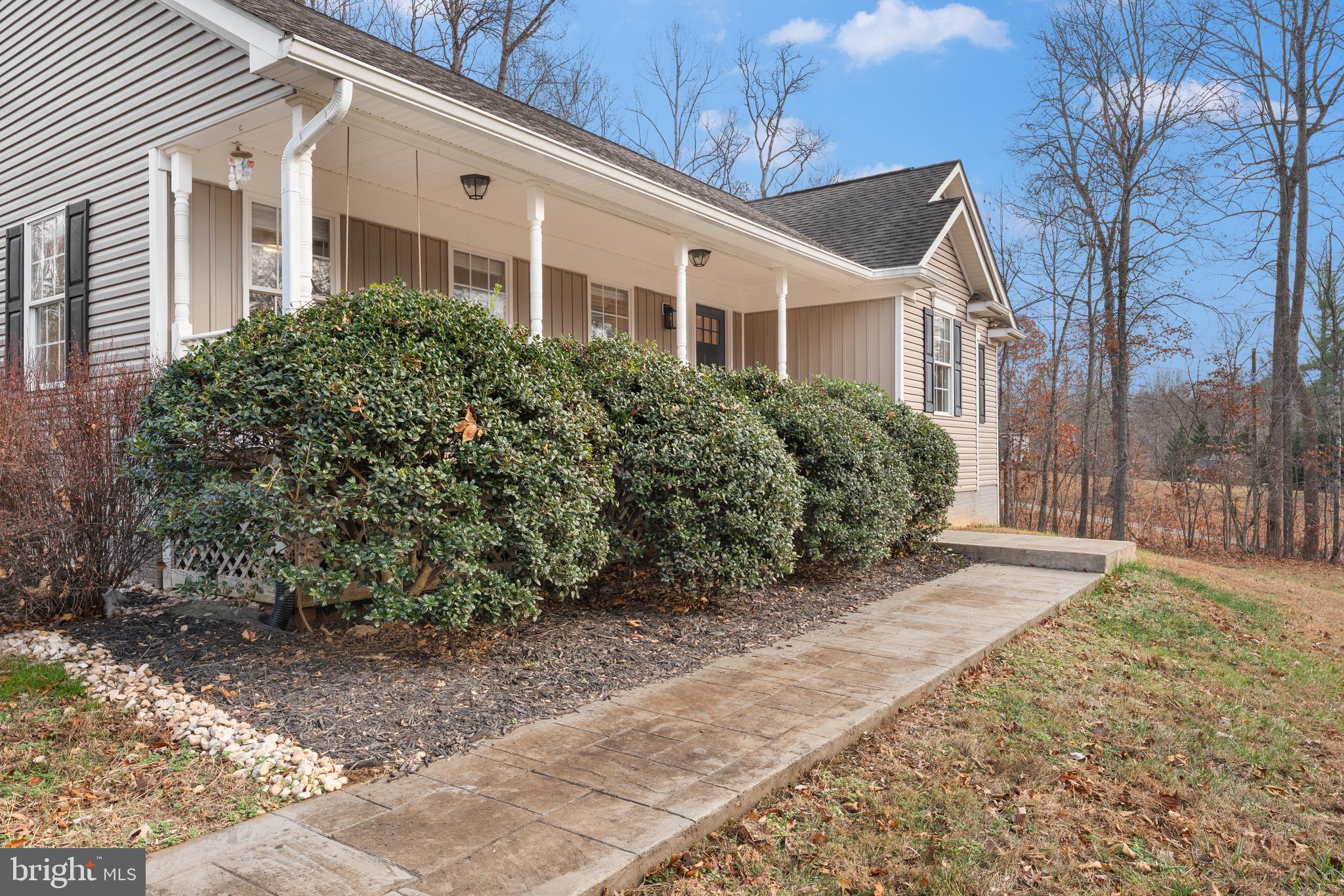 Locust Dale, Virginia, 22948, United States, 3 Bedrooms Bedrooms, ,4 BathroomsBathrooms,Residential,For Sale,1996627