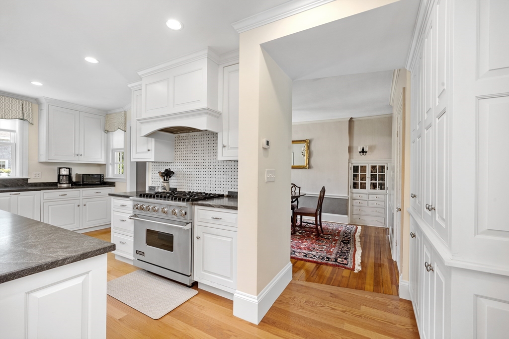 Hingham, Massachusetts, 02043, United States, 5 Bedrooms Bedrooms, ,5 BathroomsBathrooms,Residential,For Sale,1901935