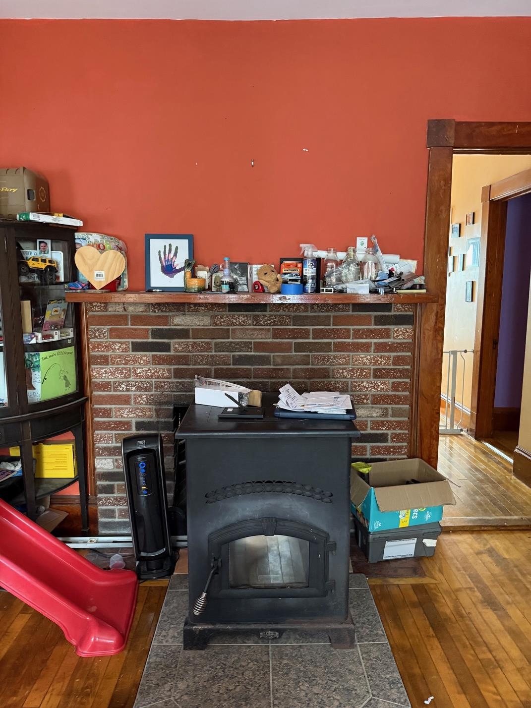 Manchester, New Hampshire, 03104, United States, ,Residential,For Sale,1955454