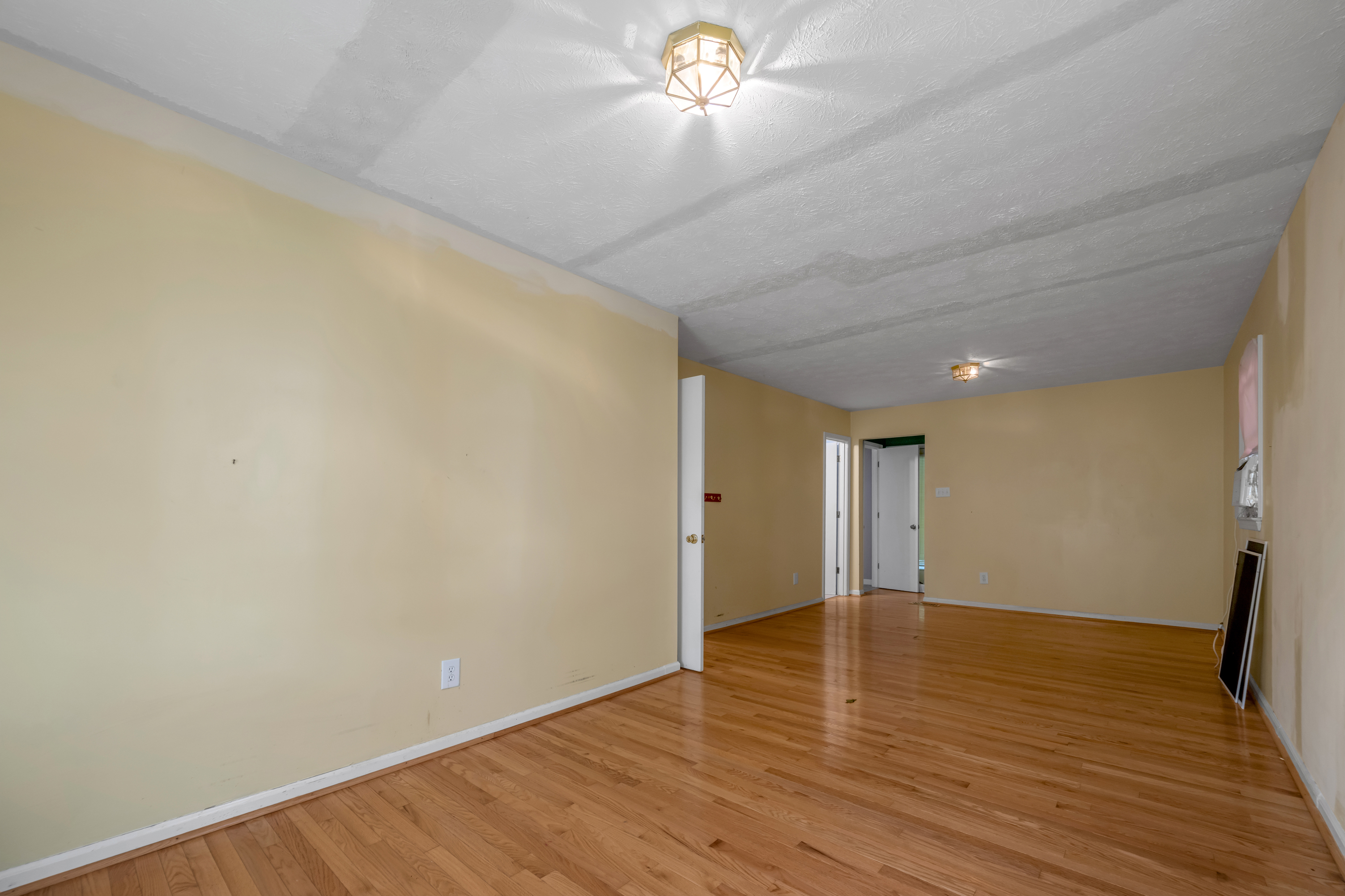  184 E Tiverton Way - 物件實景