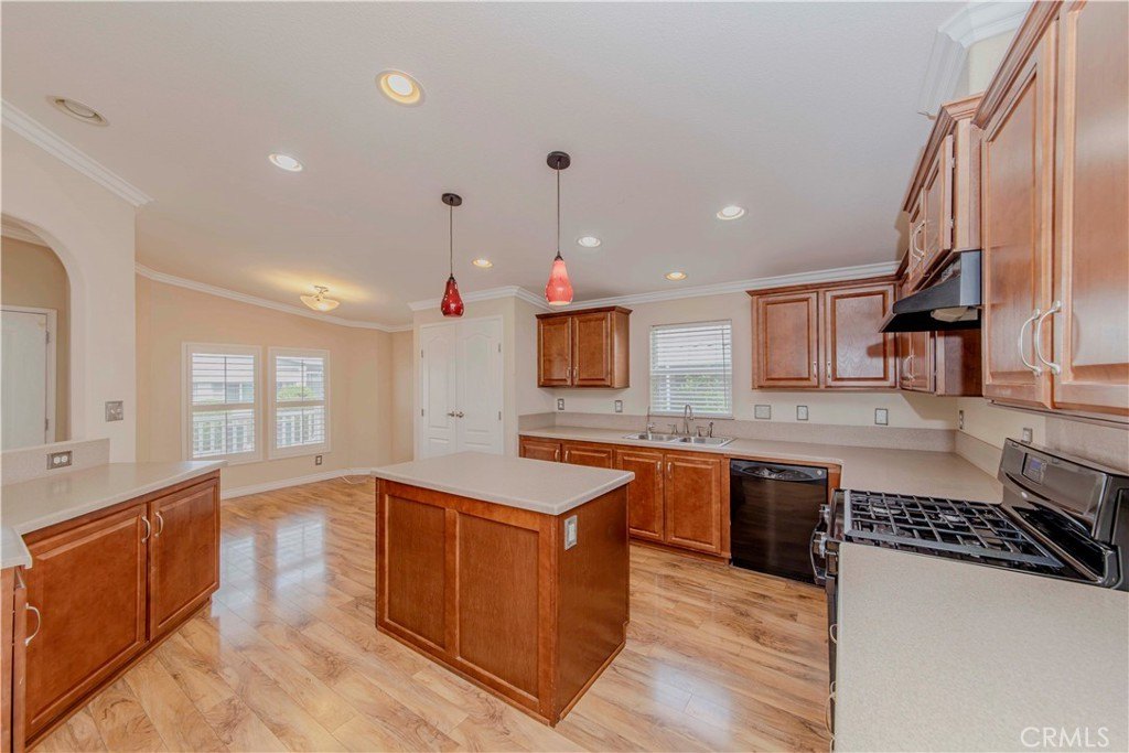 Fullerton, California, 92835, United States, 3 Bedrooms Bedrooms, ,2 BathroomsBathrooms,Residential,For Sale,1987834