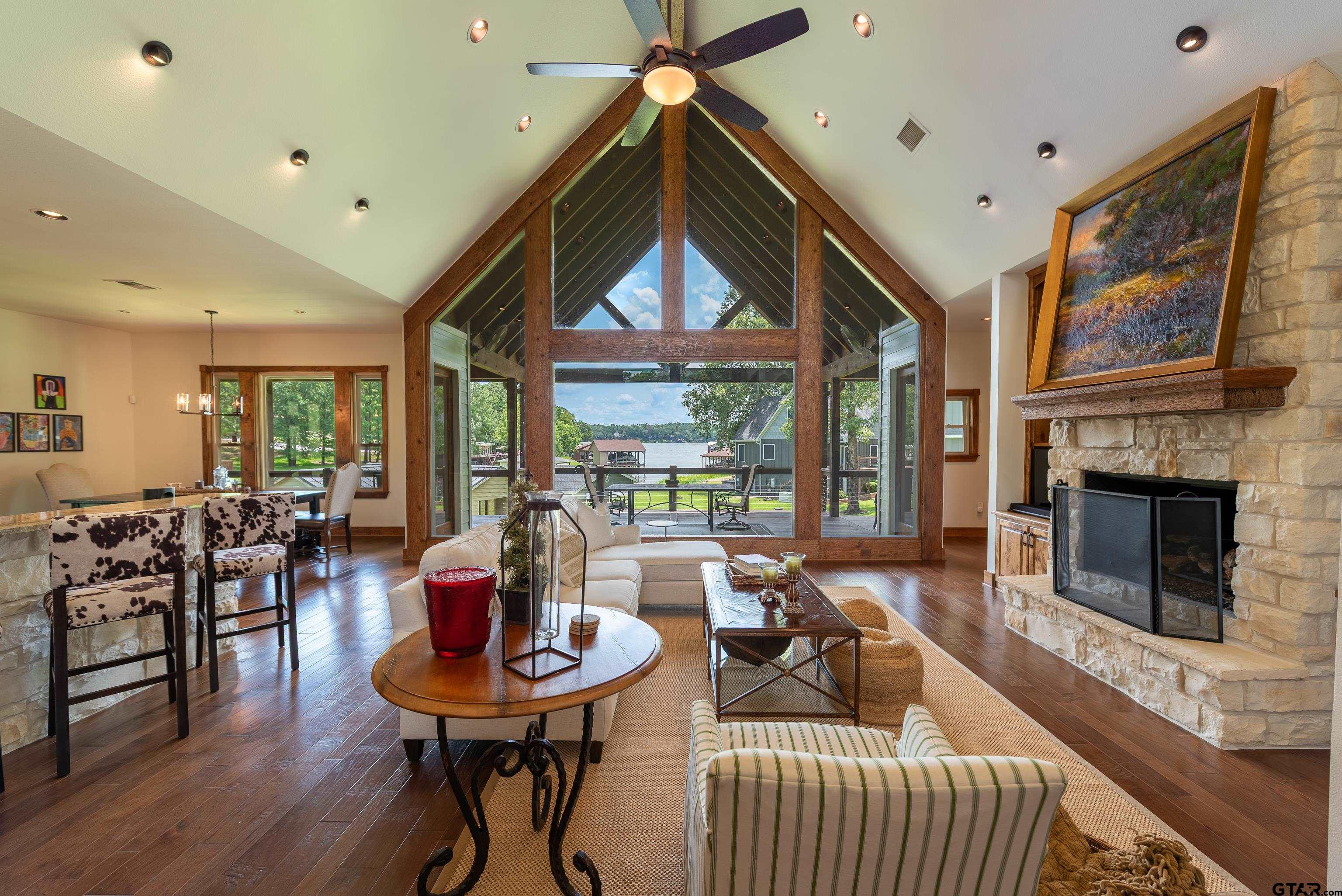 Scroggins, Texas, 75480, United States, 4 Bedrooms Bedrooms, ,5 BathroomsBathrooms,Residential,For Sale,1981840