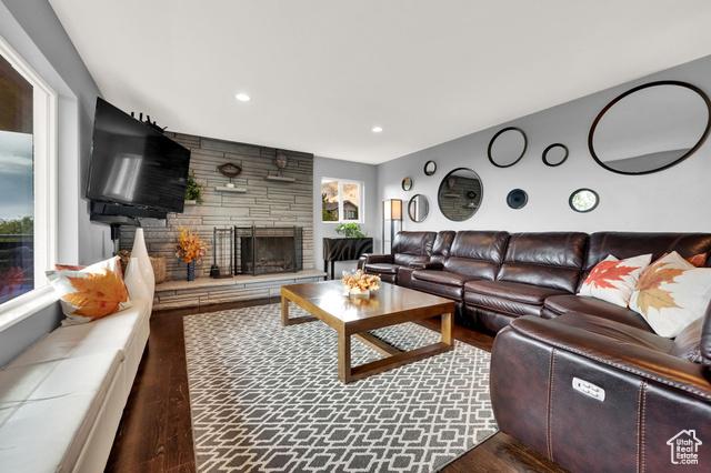 Salt Lake City, Utah, 84124, United States, 4 Bedrooms Bedrooms, ,4 BathroomsBathrooms,Residential,For Sale,1982621