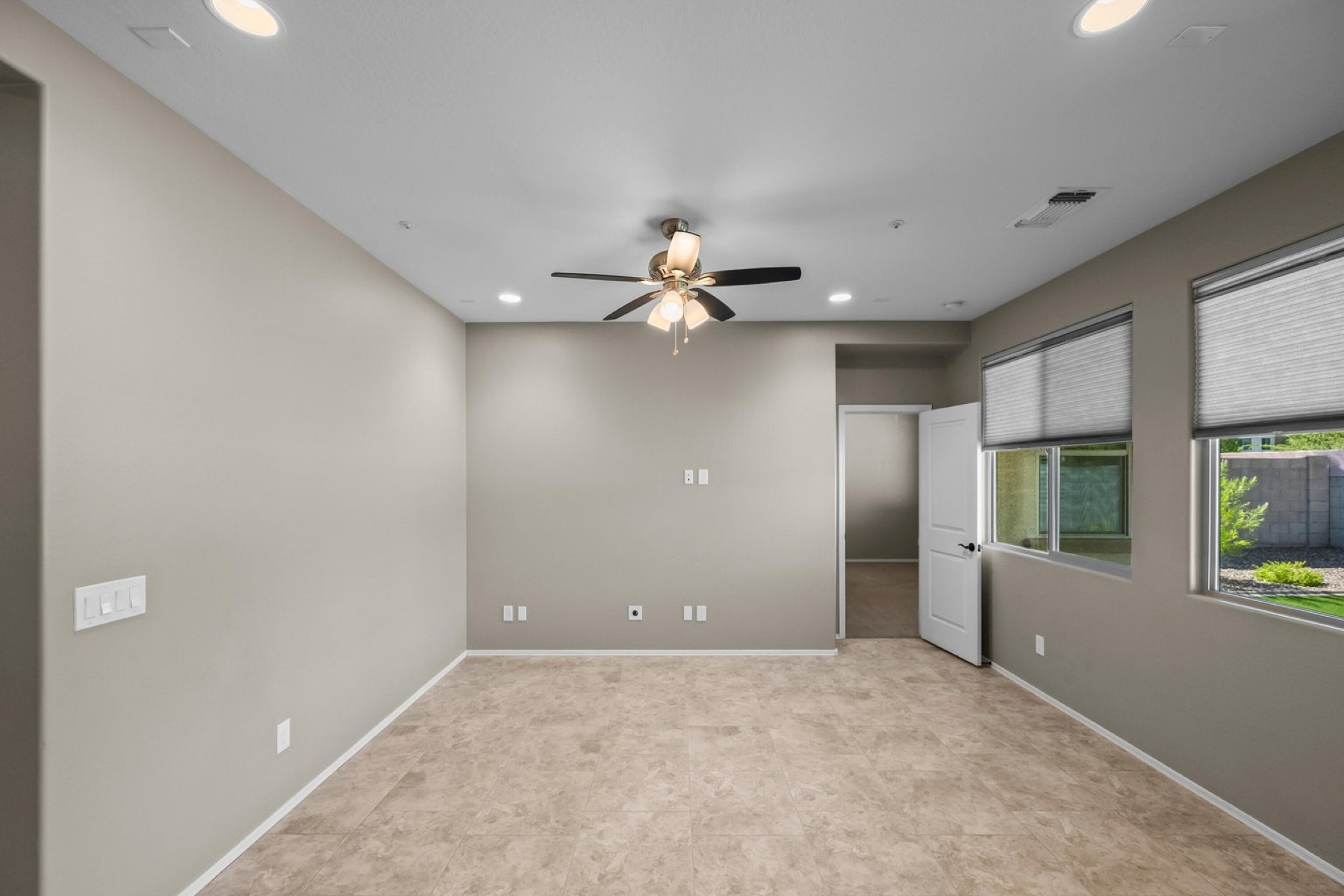  9272 W Wood Drive ¦ Peoria, AZ - 物件實景