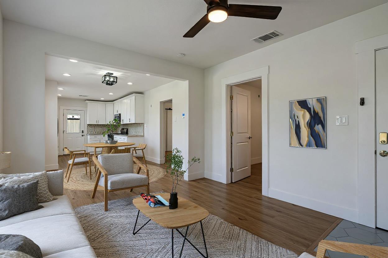 Sacramento, California, 95818, United States, 2 Bedrooms Bedrooms, ,1 BathroomBathrooms,Residential,For Sale,1975469