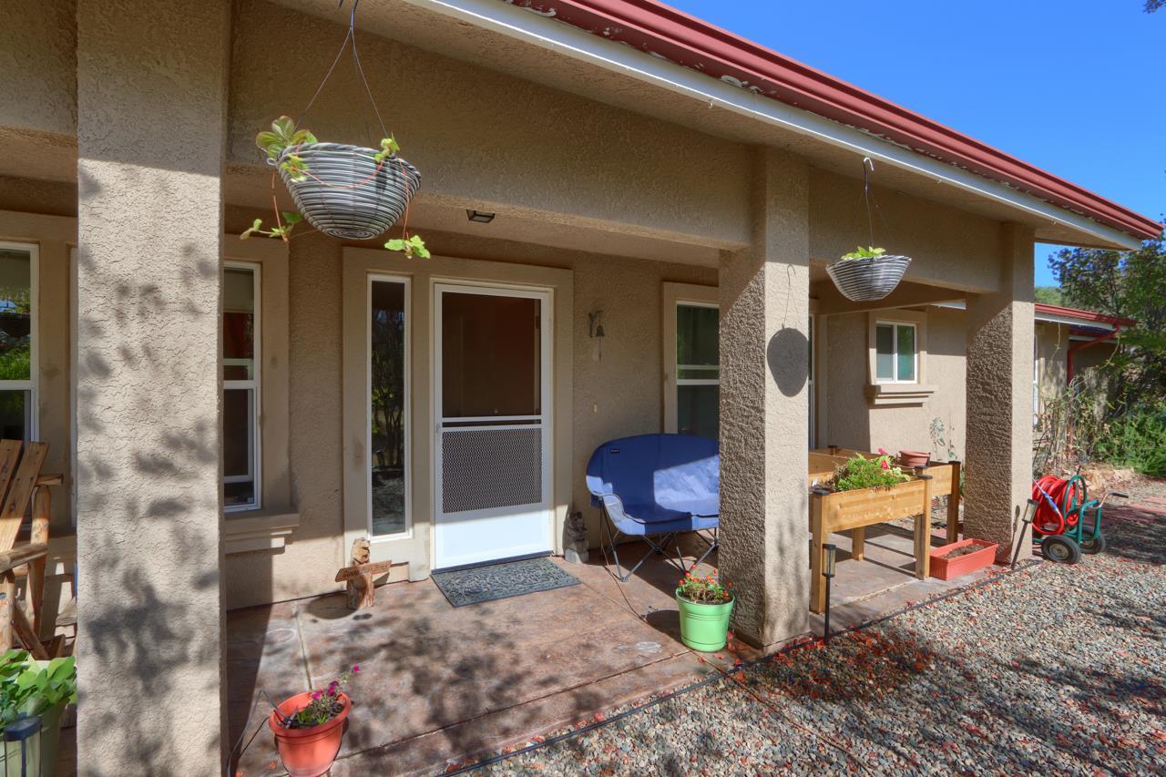 Mariposa, California, 95338, United States, 3 Bedrooms Bedrooms, ,2 BathroomsBathrooms,Residential,For Sale,1974178