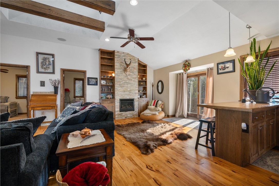 South Strabane, Pennsylvania, 15301, United States, 5 Bedrooms Bedrooms, ,5 BathroomsBathrooms,Residential,For Sale,2003088