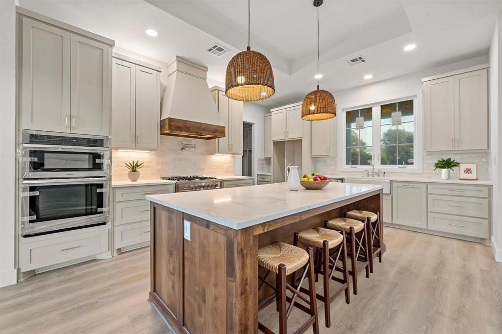 Robinson, Texas, 76706, United States, 4 Bedrooms Bedrooms, ,4 BathroomsBathrooms,Residential,For Sale,1981633