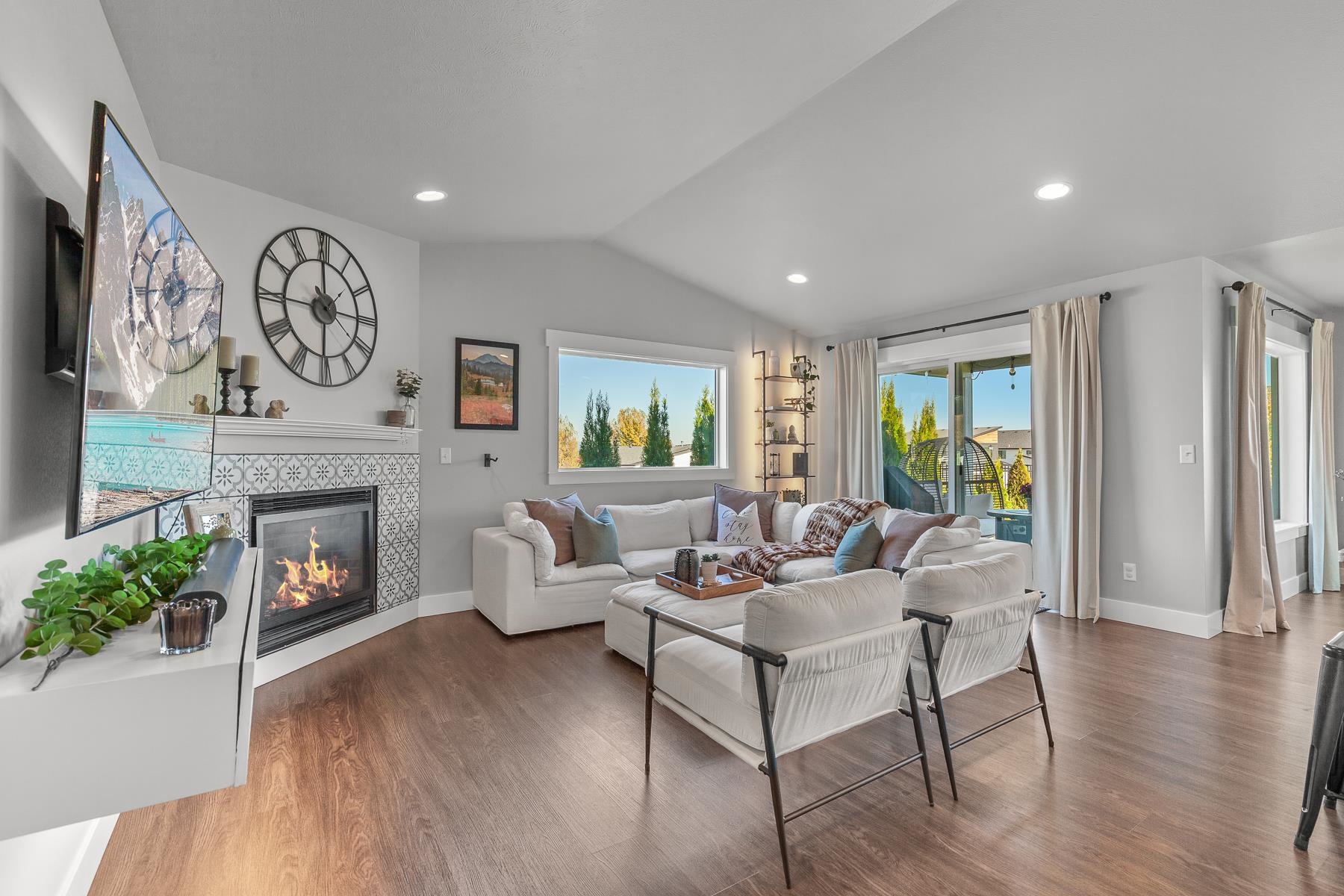 Greenacres, Washington, 99016, United States, 3 Bedrooms Bedrooms, ,2 BathroomsBathrooms,Residential,For Sale,1988561