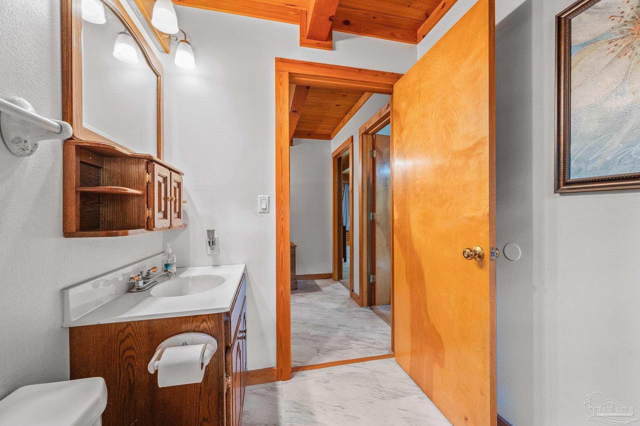 Molino, Florida, 32577, United States, 4 Bedrooms Bedrooms, ,3 BathroomsBathrooms,Residential,For Sale,1876750