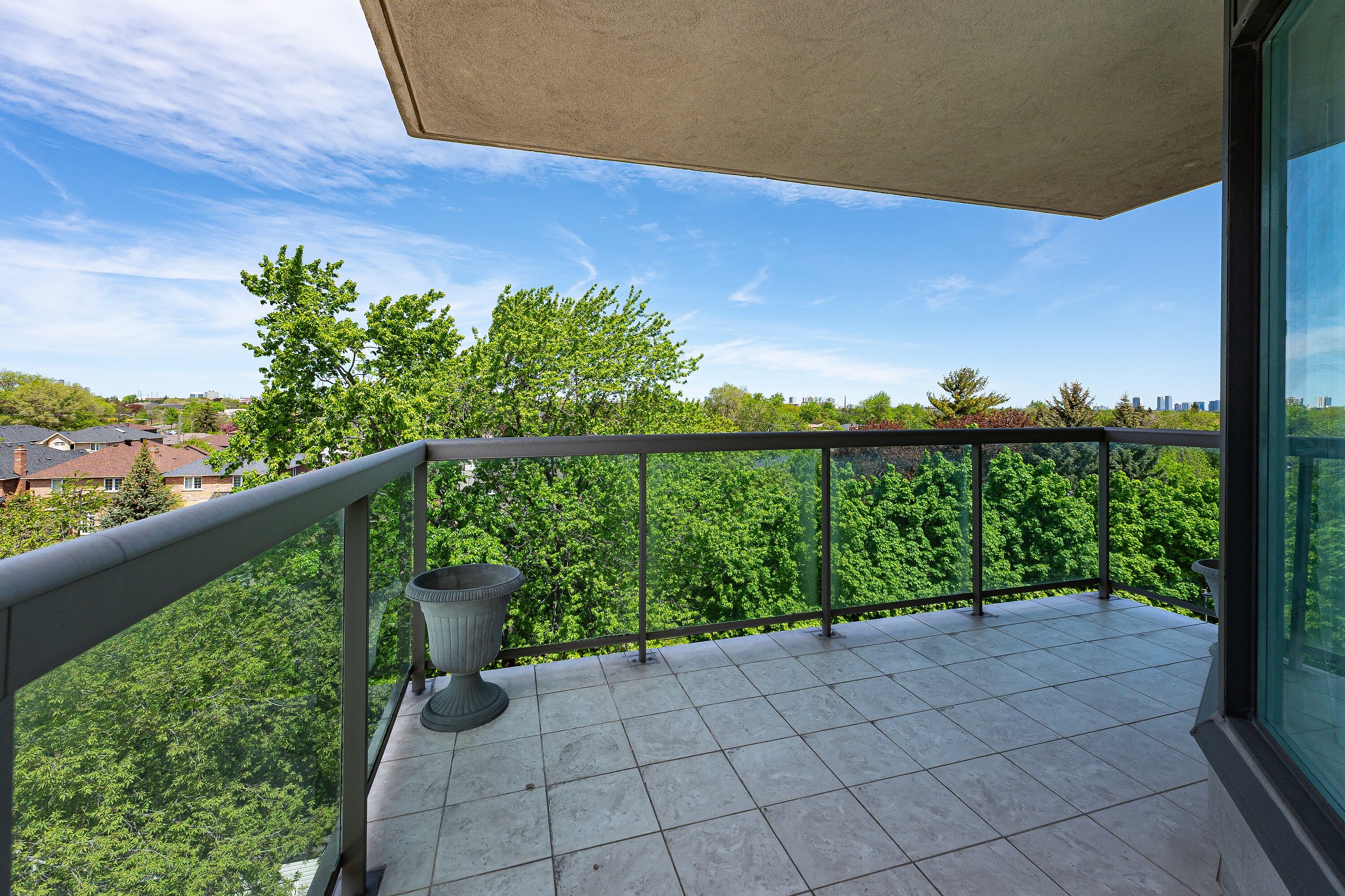  Beautifully Refreshed Condo - 物件實景
