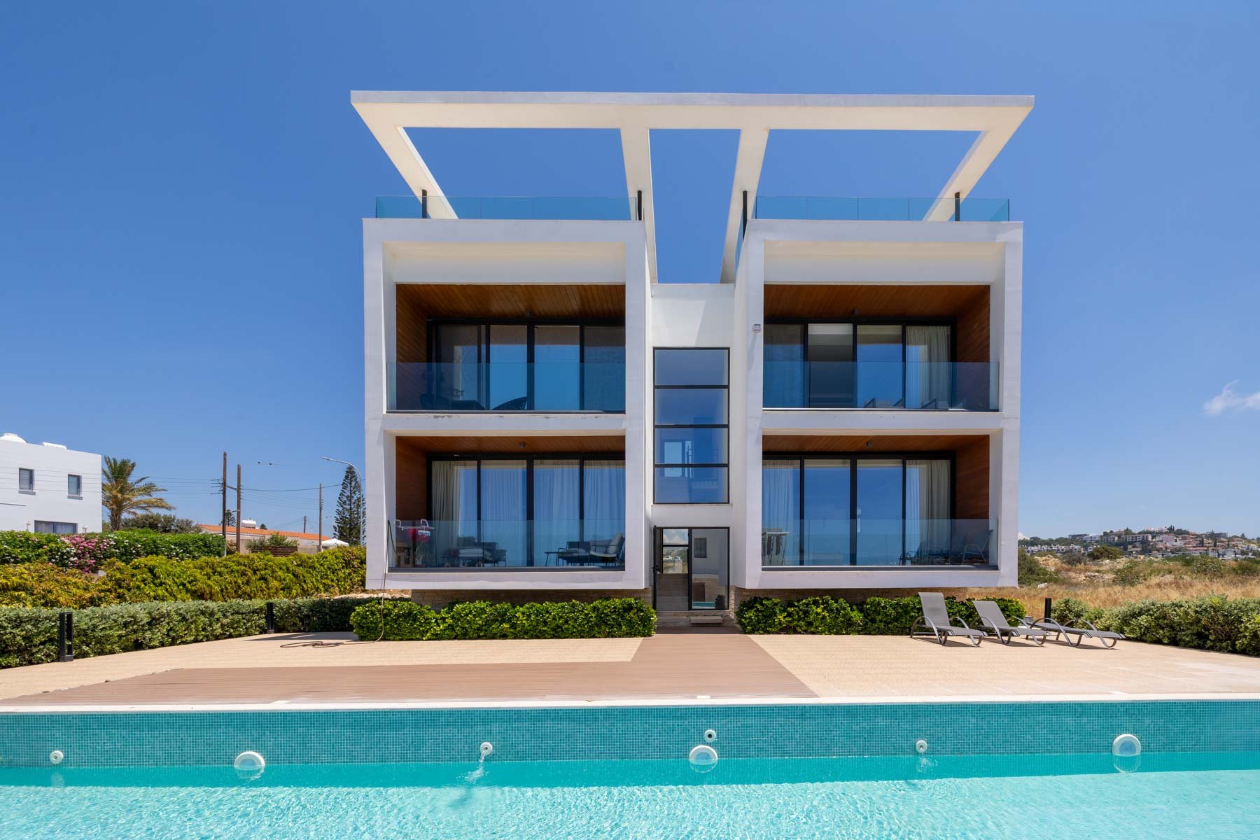  3-Bedroom Sea View Penthouse with Private Roof Terrace in Chloraka, Pafos - 物件實景