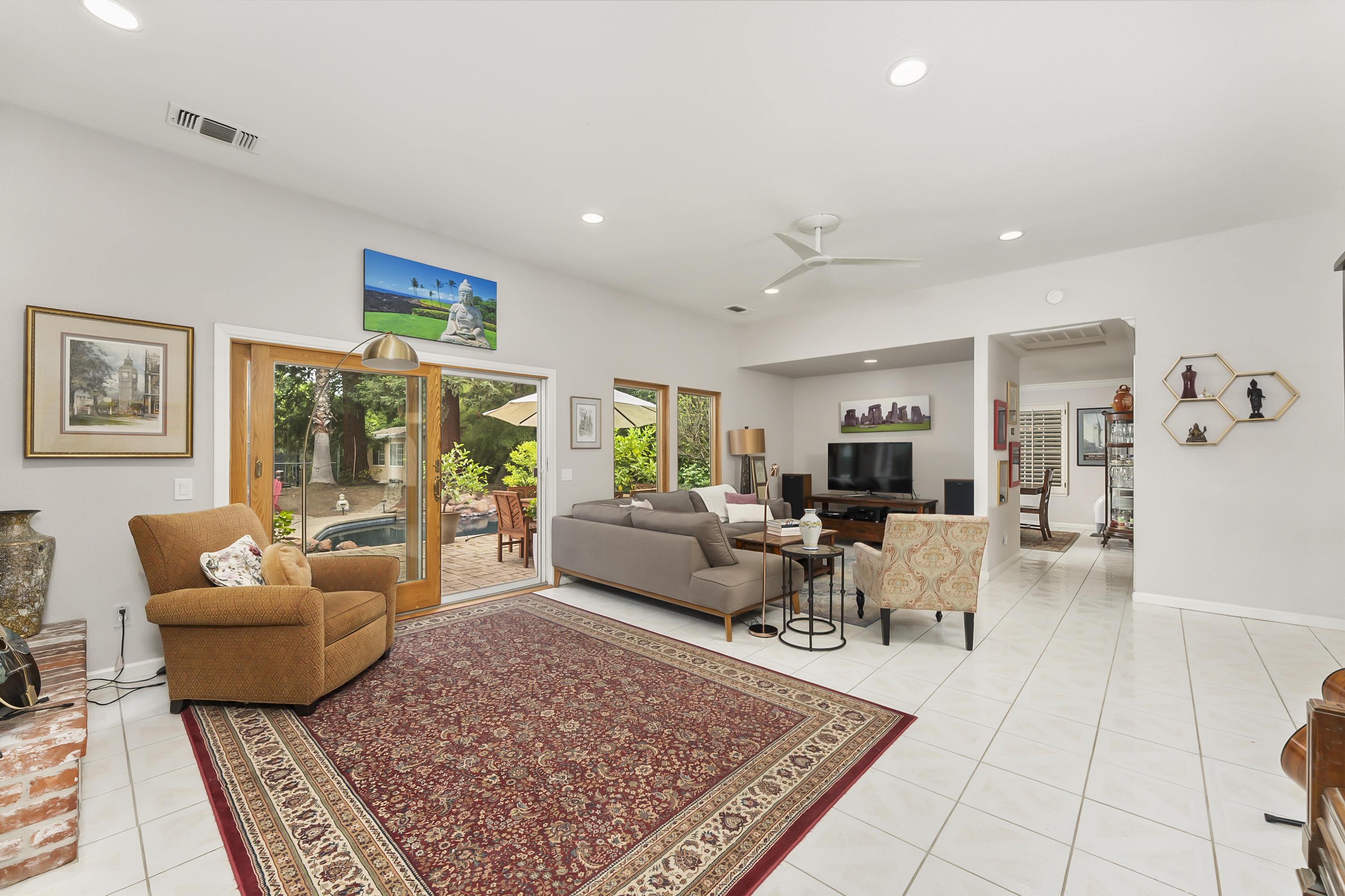  2230 Hillcrest Way, Carmichael, CA 95608 - 物件實景