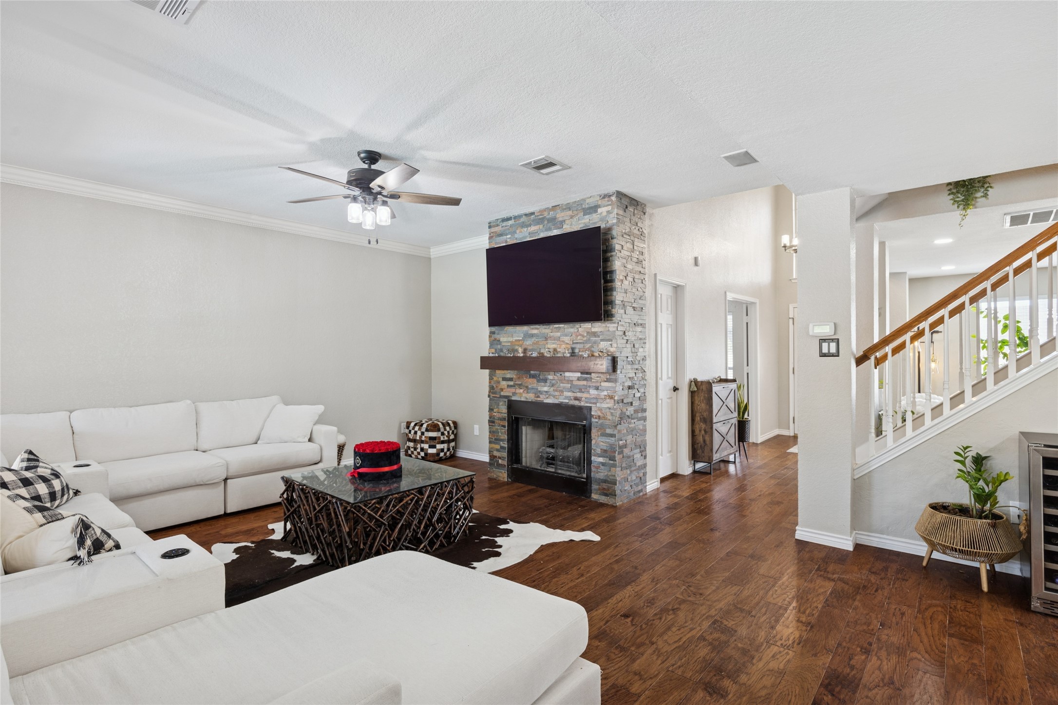 Keller, Texas, 76248, United States, 5 Bedrooms Bedrooms, ,3 BathroomsBathrooms,Residential,For Sale,1988935