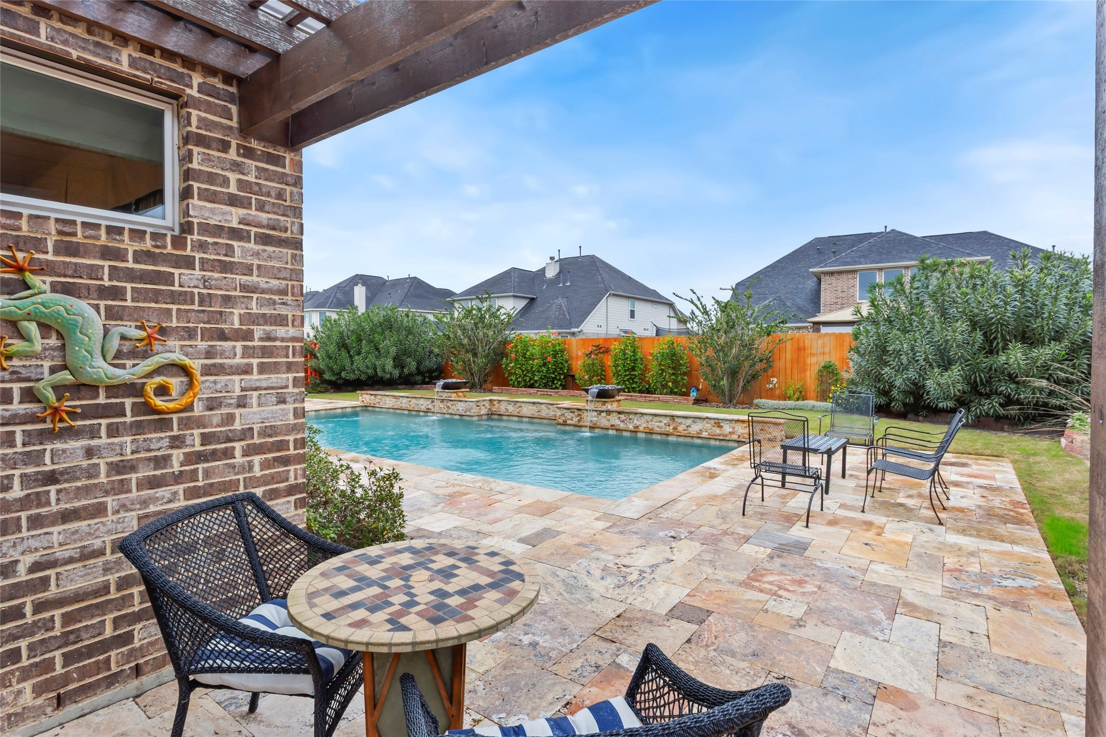 Rosenberg, Texas, 77469, United States, 4 Bedrooms Bedrooms, ,5 BathroomsBathrooms,Residential,For Sale,2010011